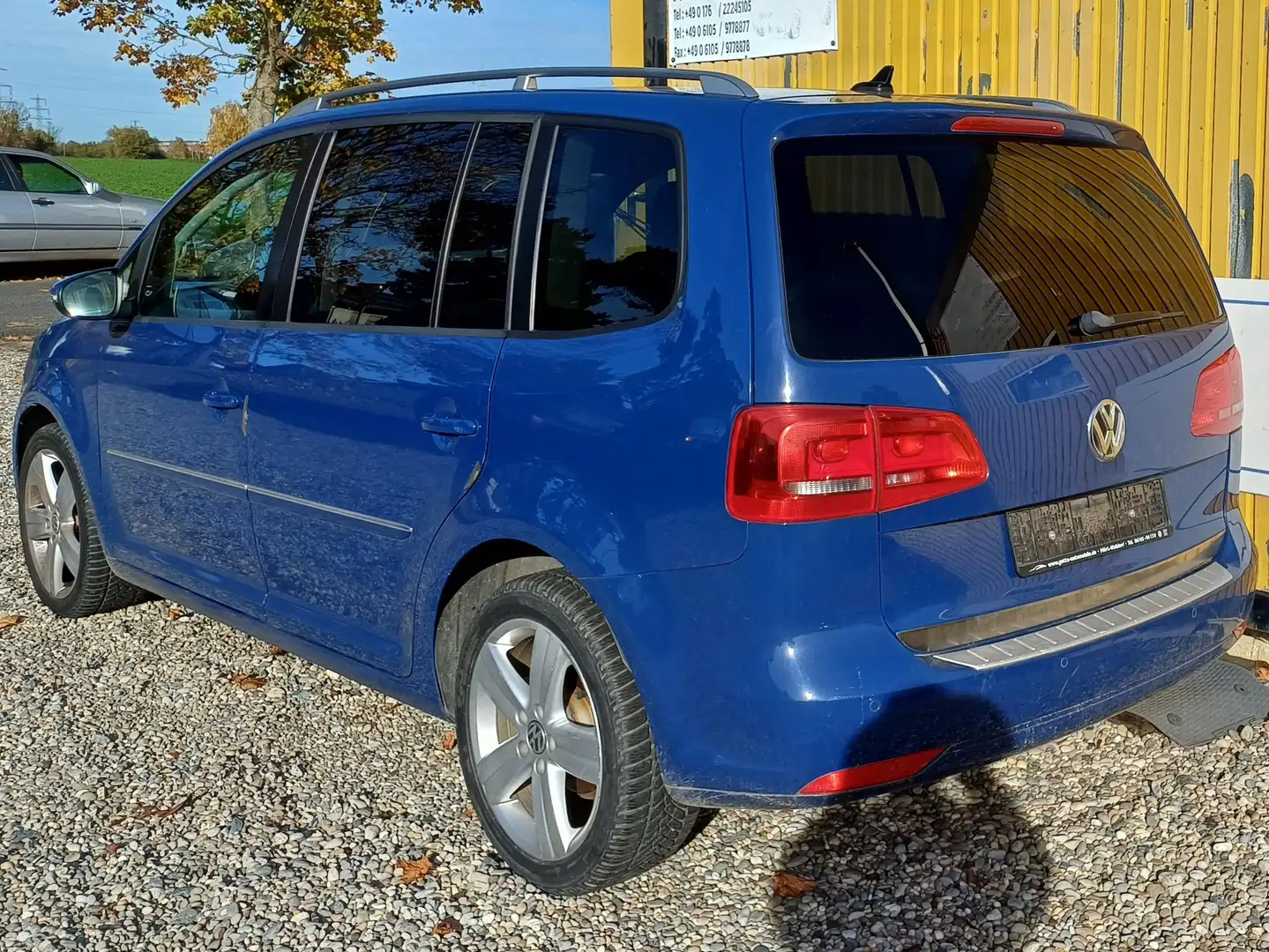 Volkswagen Touran Highline Blau - 2