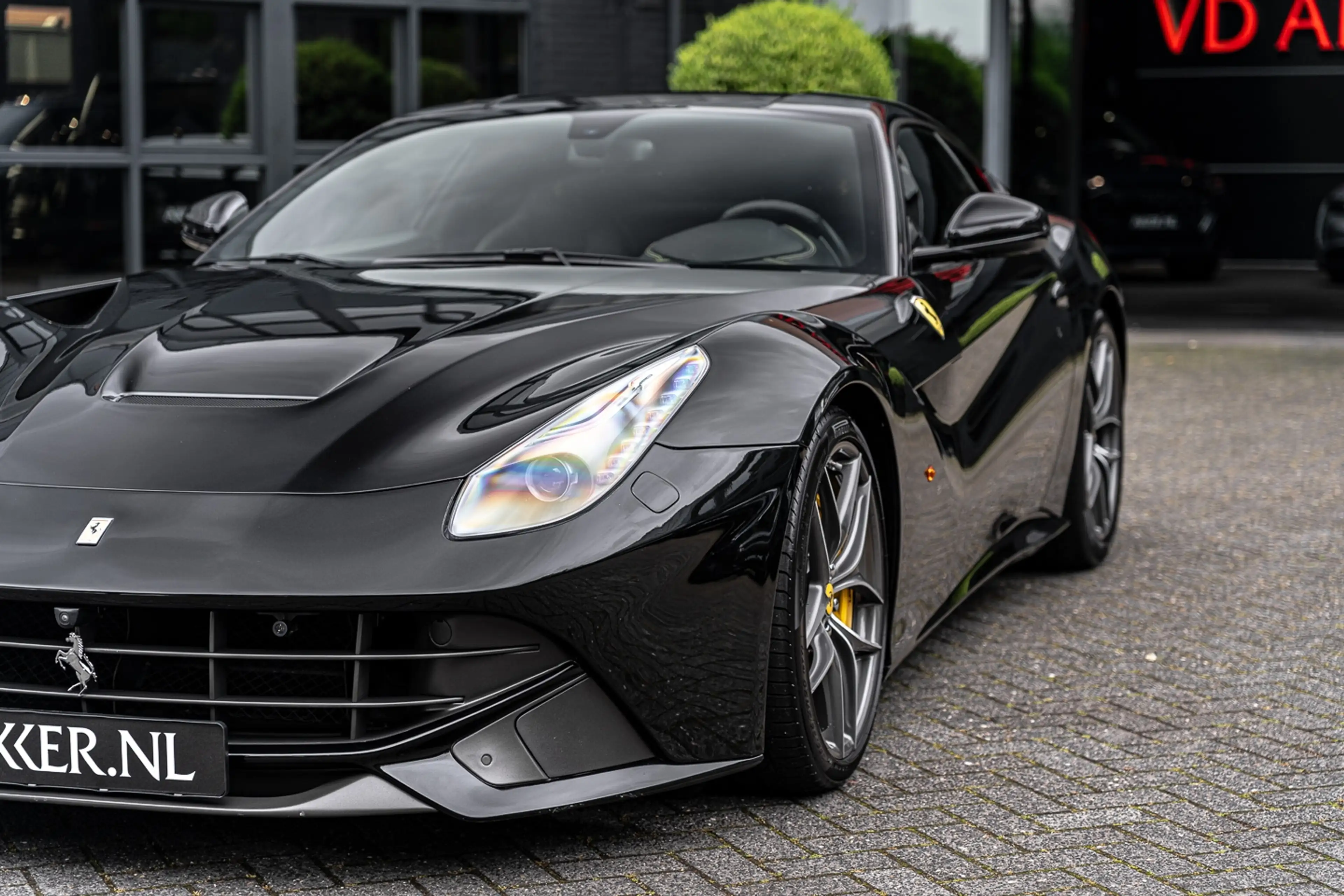 Ferrari F12 Berlinetta | Liftsysteem | Custom Audio | PPF | Da — photo 15