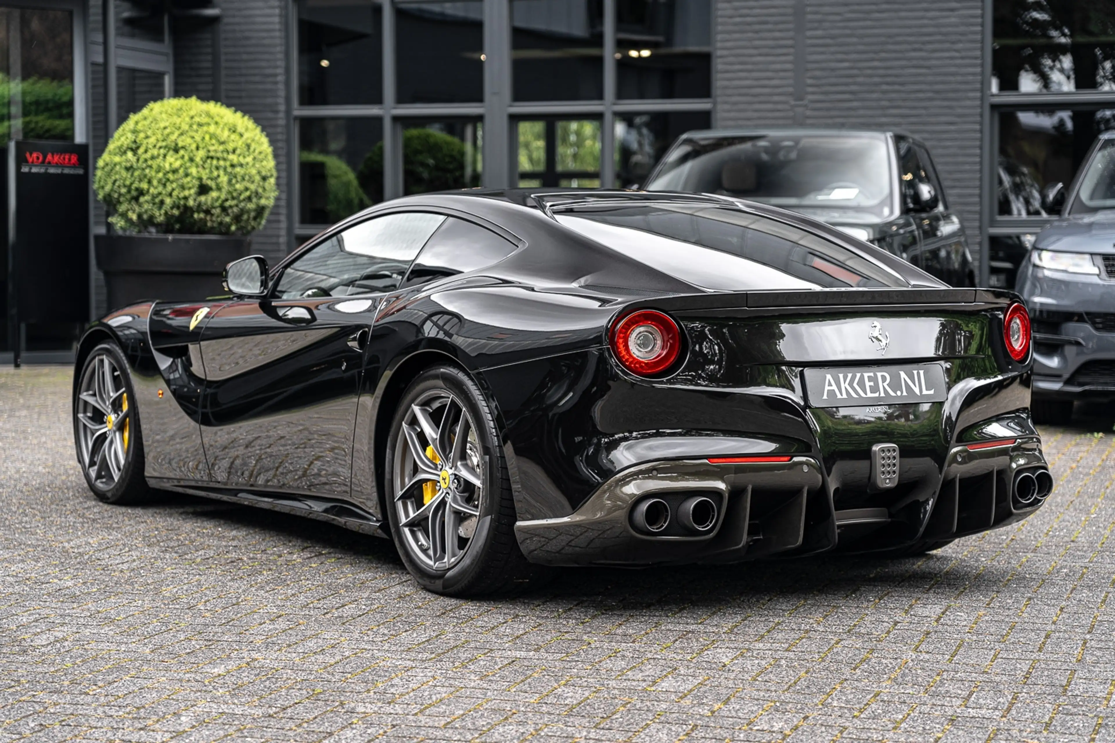 Ferrari F12 Berlinetta | Liftsysteem | Custom Audio | PPF | Da — photo 20