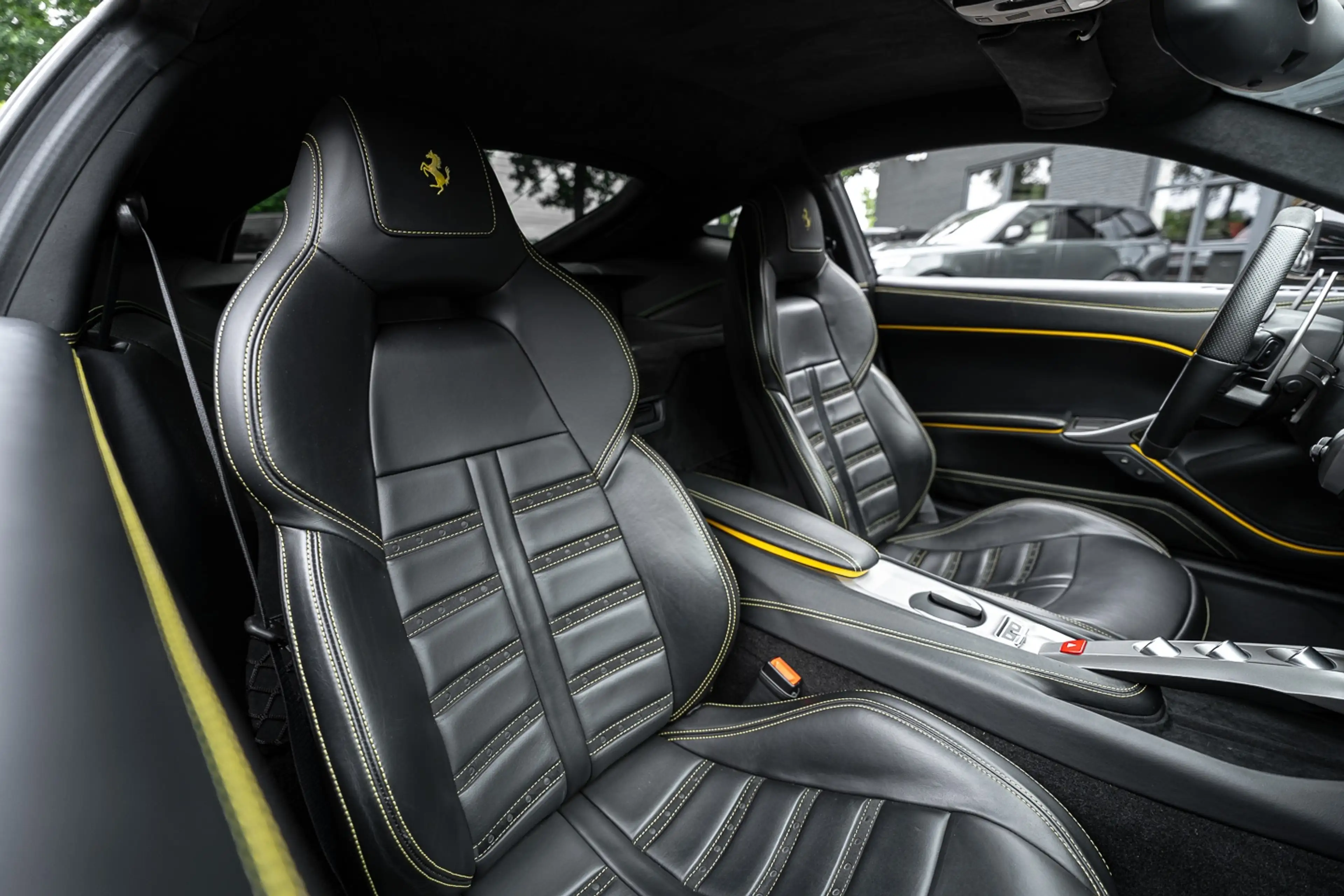 Ferrari F12 Berlinetta | Liftsysteem | Custom Audio | PPF | Da — photo 4