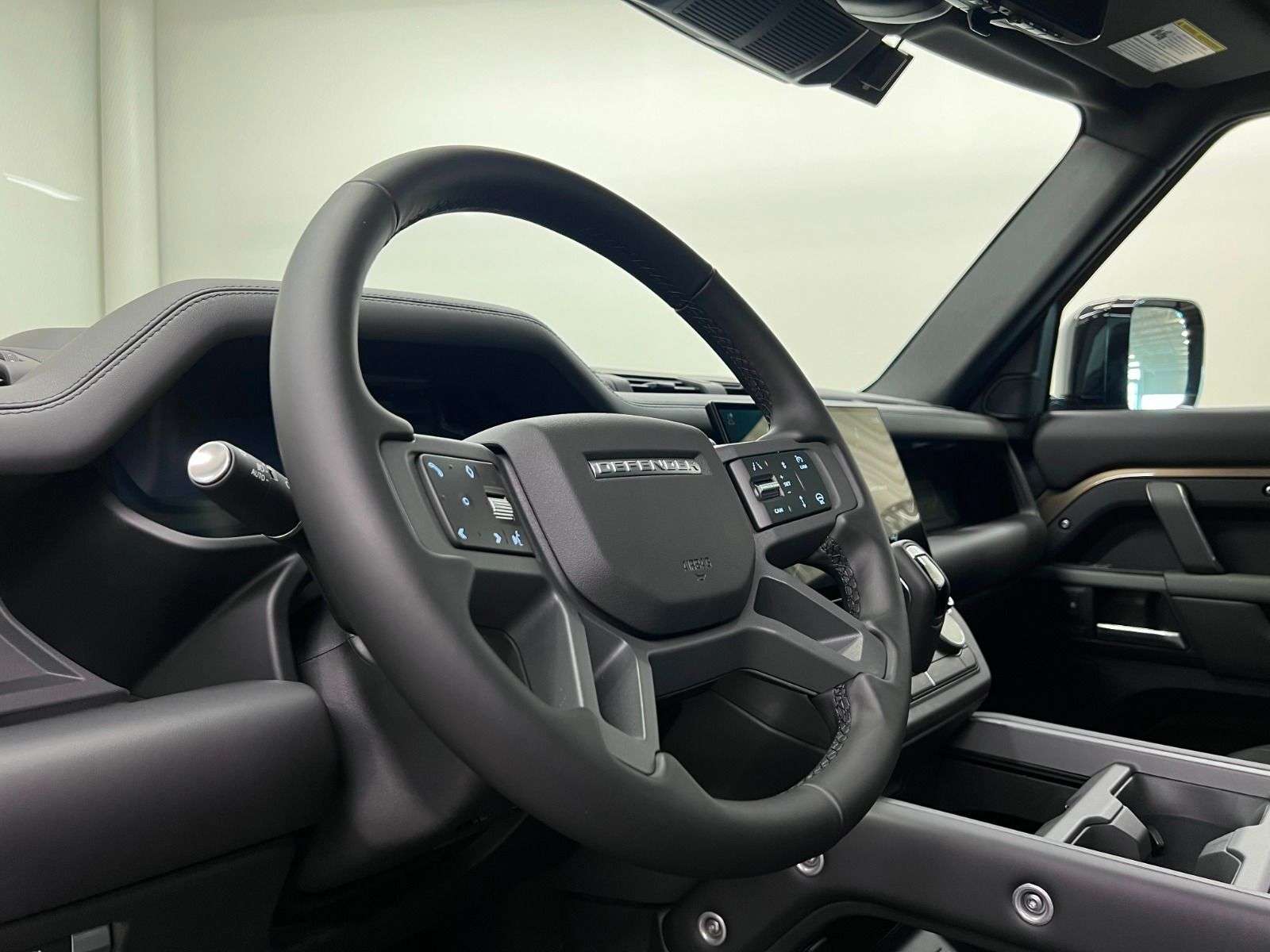 2026 Land Rover Defender 110 P400 X-DYNAMIC SE thumb 34