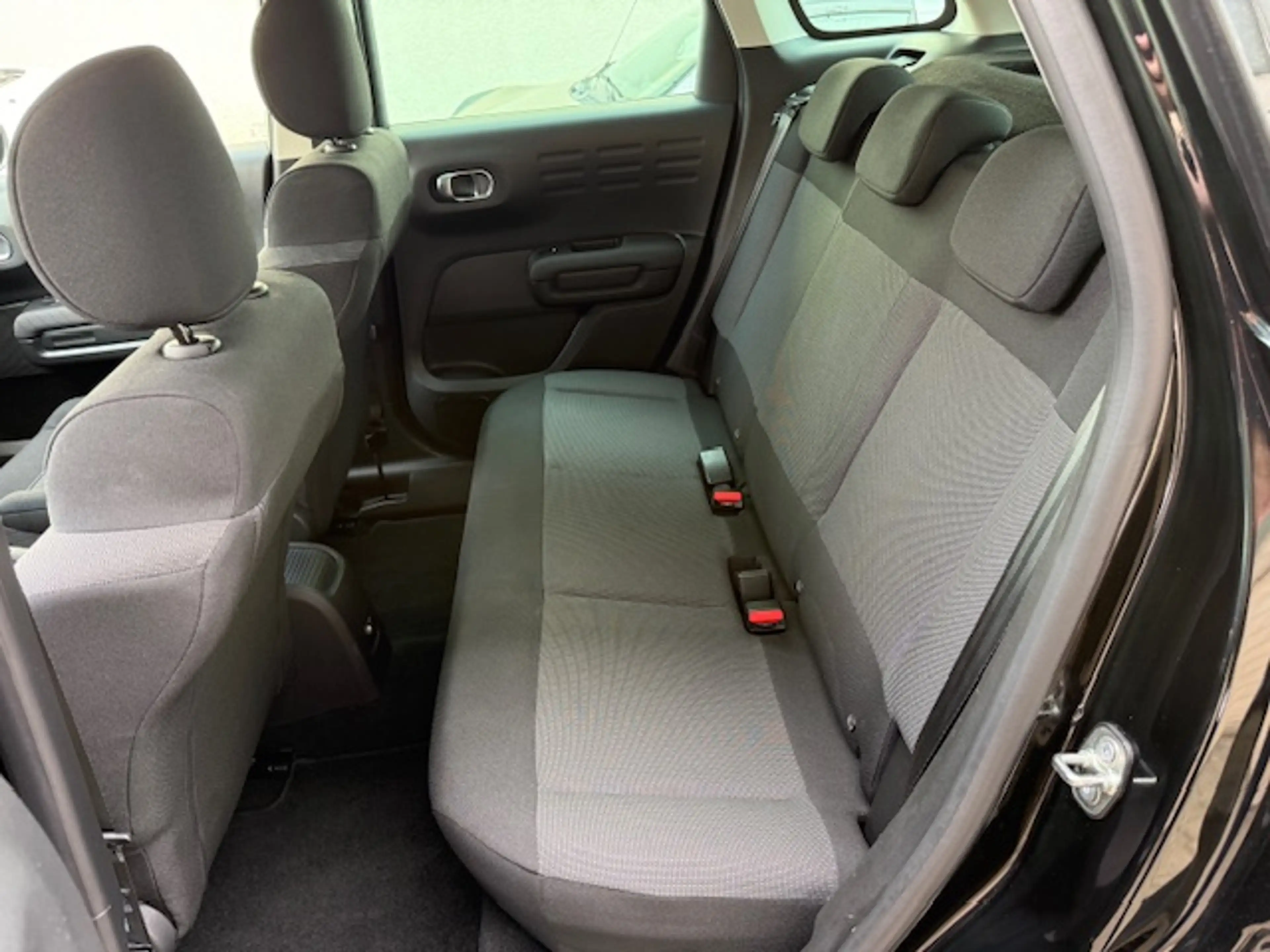Citroen C3 Aircross Shine 130 Automatik — photo 11