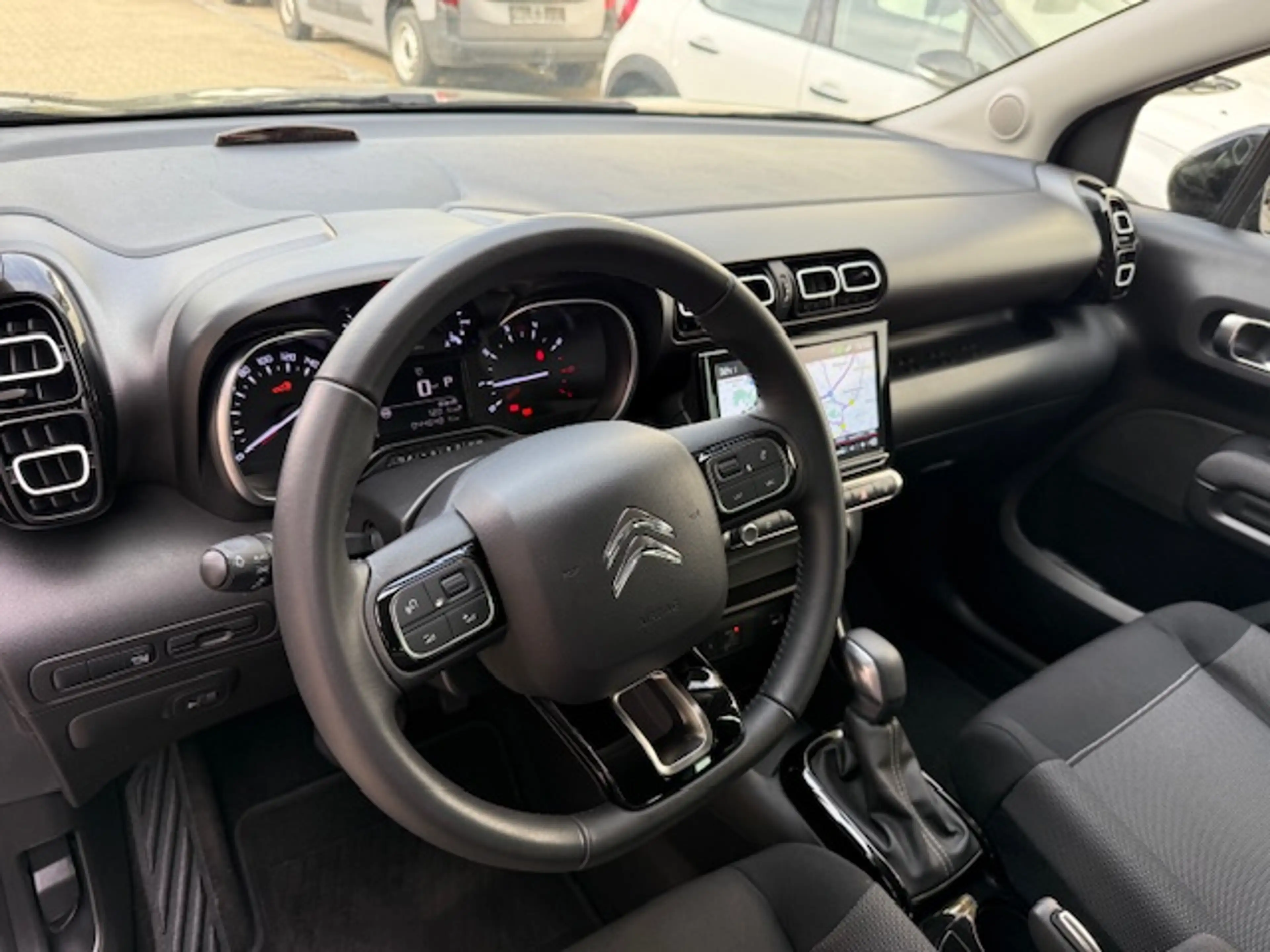 Citroen C3 Aircross Shine 130 Automatik — photo 7