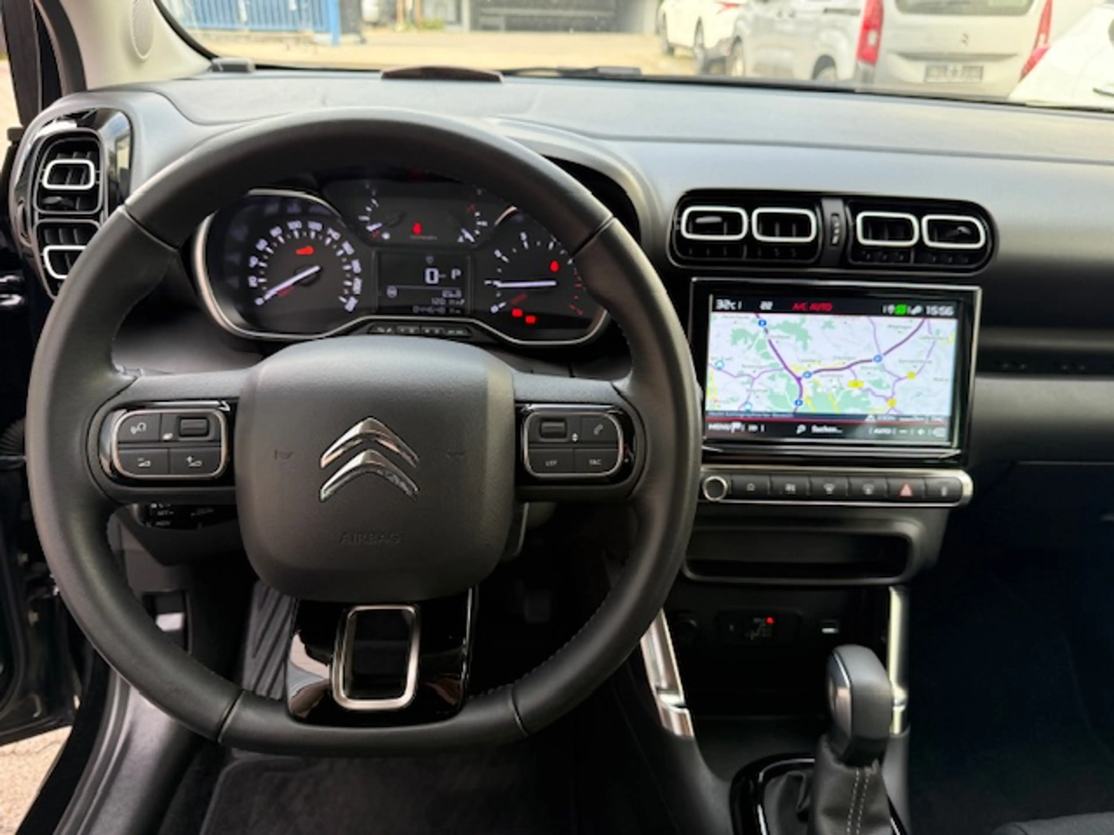 Citroen C3 Aircross Shine 130 Automatik — photo 8