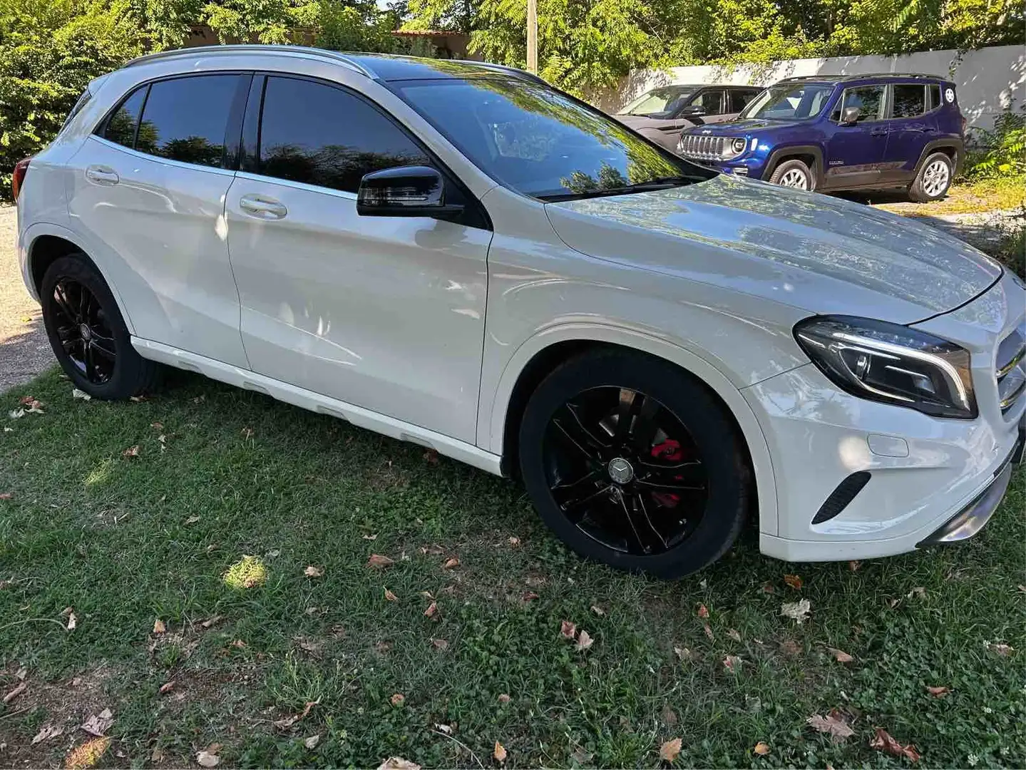 Mercedes-Benz GLA 200 GLA-X156 2014 d (cdi) Sport auto Blanc - 1