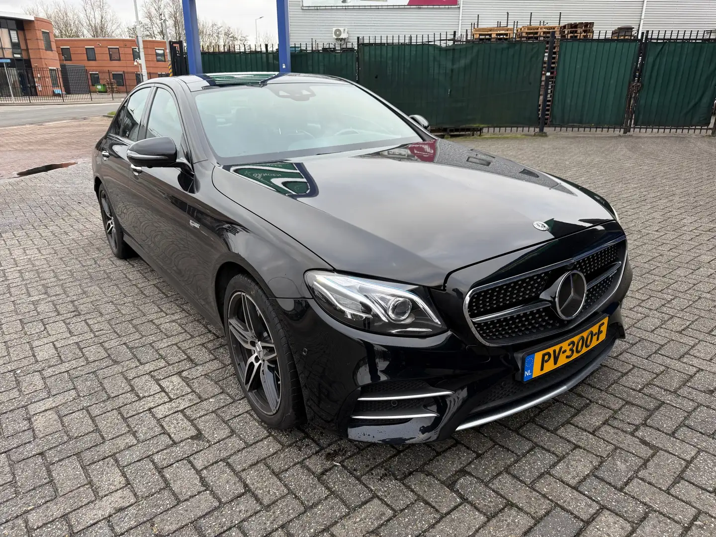 Mercedes-Benz E 43 AMG 4M. Premium Zwart - 2