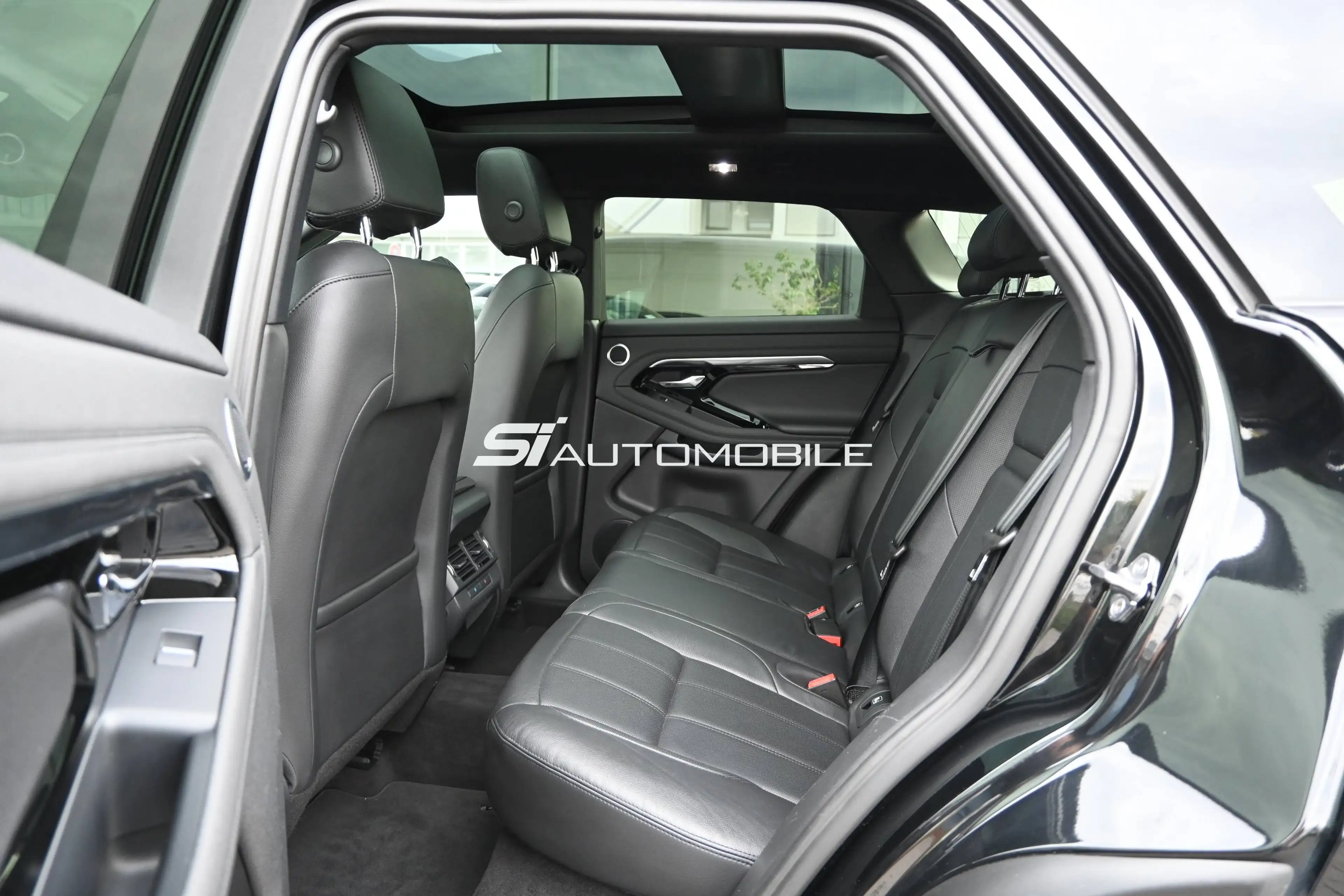 Land Rover Range Rover Evoque D200 R-DYNAMIC SE AWD BLACK PACK °°ACC°HUD°MEMO°PANO°STANDHEIZUNG°20-ZOLL°°° — photo 13