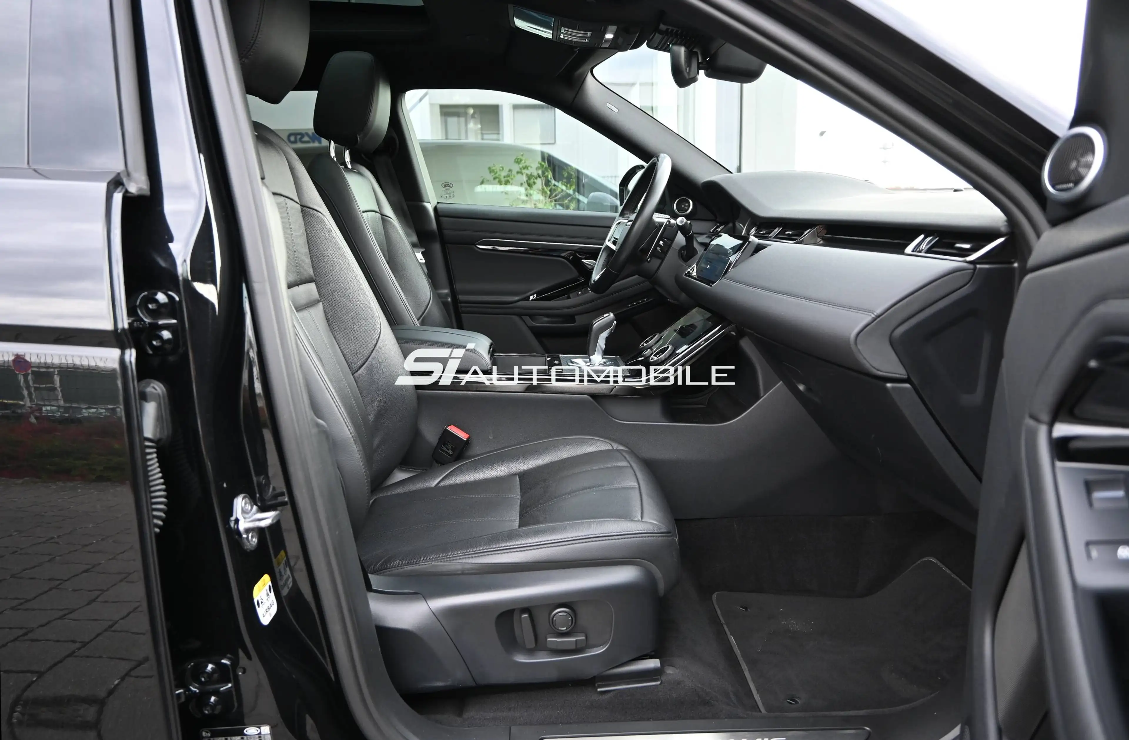 Land Rover Range Rover Evoque D200 R-DYNAMIC SE AWD BLACK PACK °°ACC°HUD°MEMO°PANO°STANDHEIZUNG°20-ZOLL°°° — photo 12
