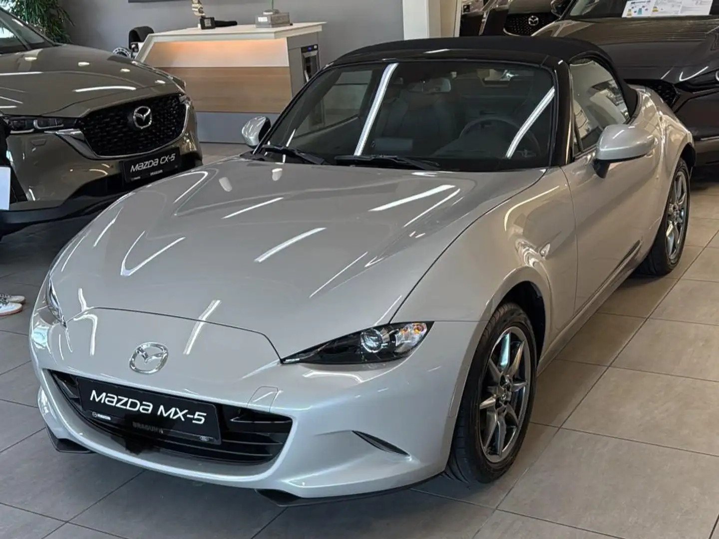 Mazda MX-5 MX-5 SKYACTIV-G 131 Exclusive-Line Beige - 1