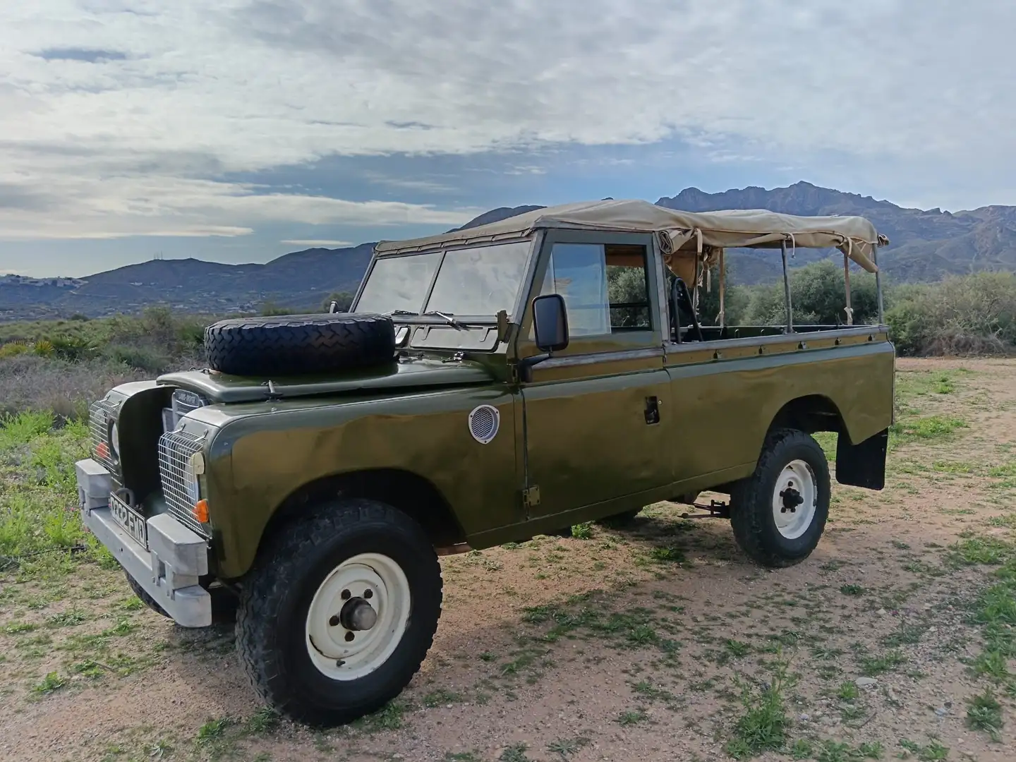 Land Rover Series 109 Verde - 1