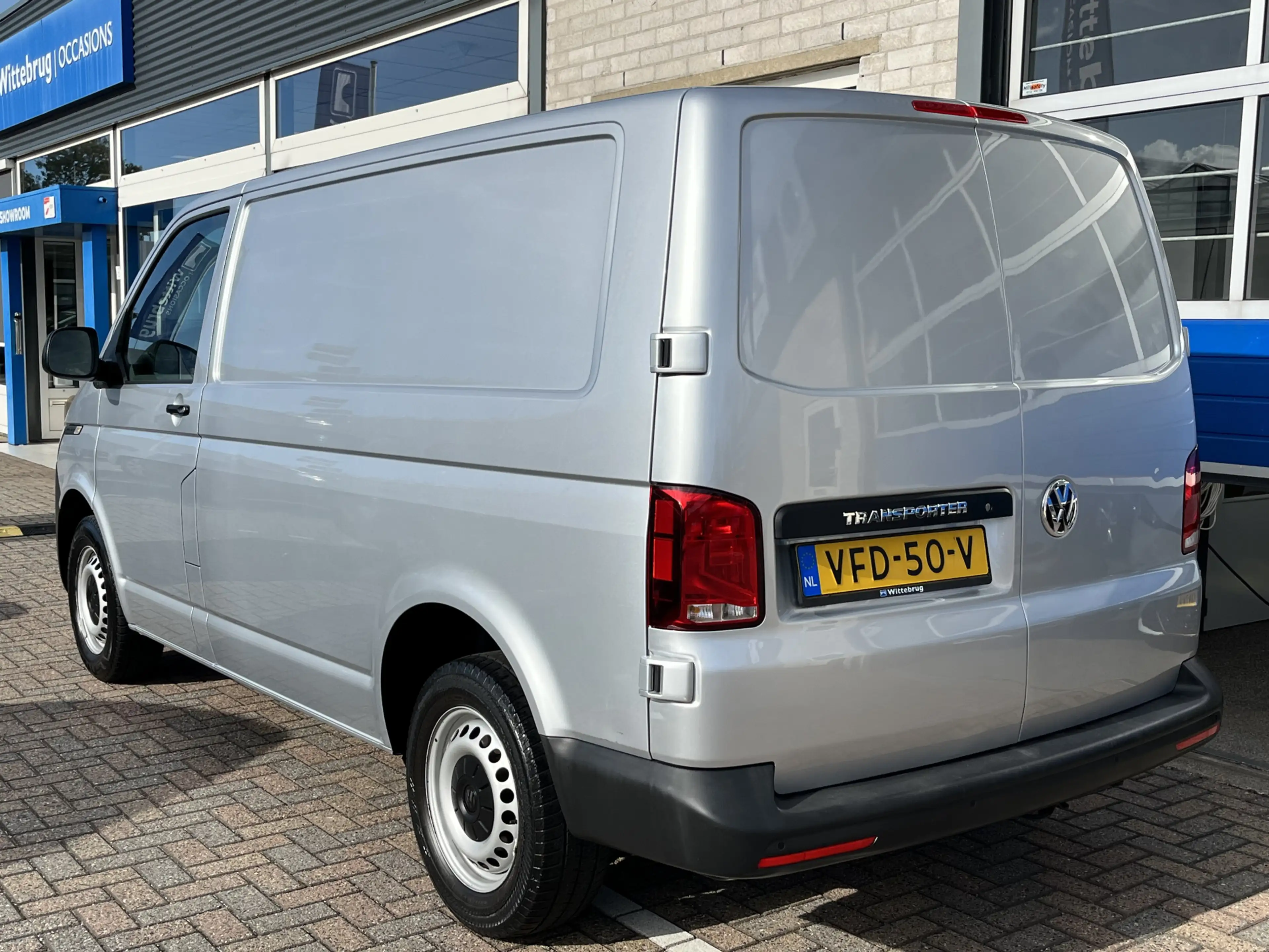 Volkswagen T6.1 Transporter 2.0 TDI L1H1 30 Comfortline / PARKEER SENSOREN/ NA — photo 5