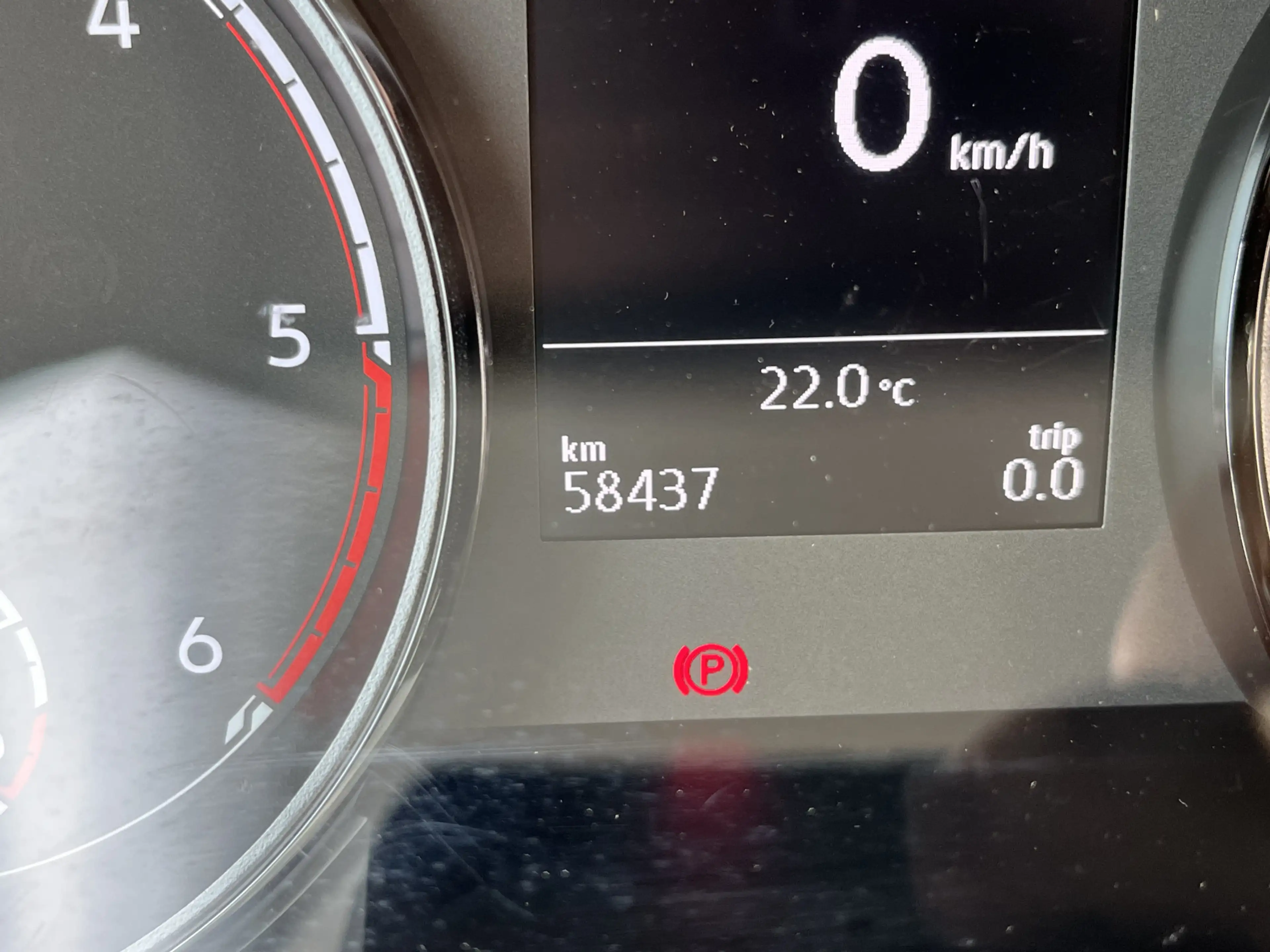 Volkswagen T6.1 Transporter 2.0 TDI L1H1 30 Comfortline / PARKEER SENSOREN/ NA — photo 6