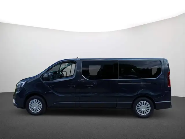 Renault Trafic view 5