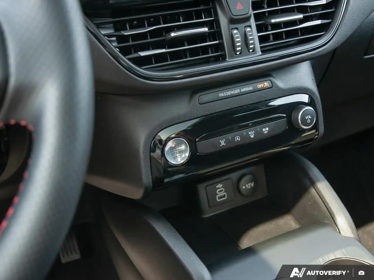 Ford Escape снимка Ford Escape
