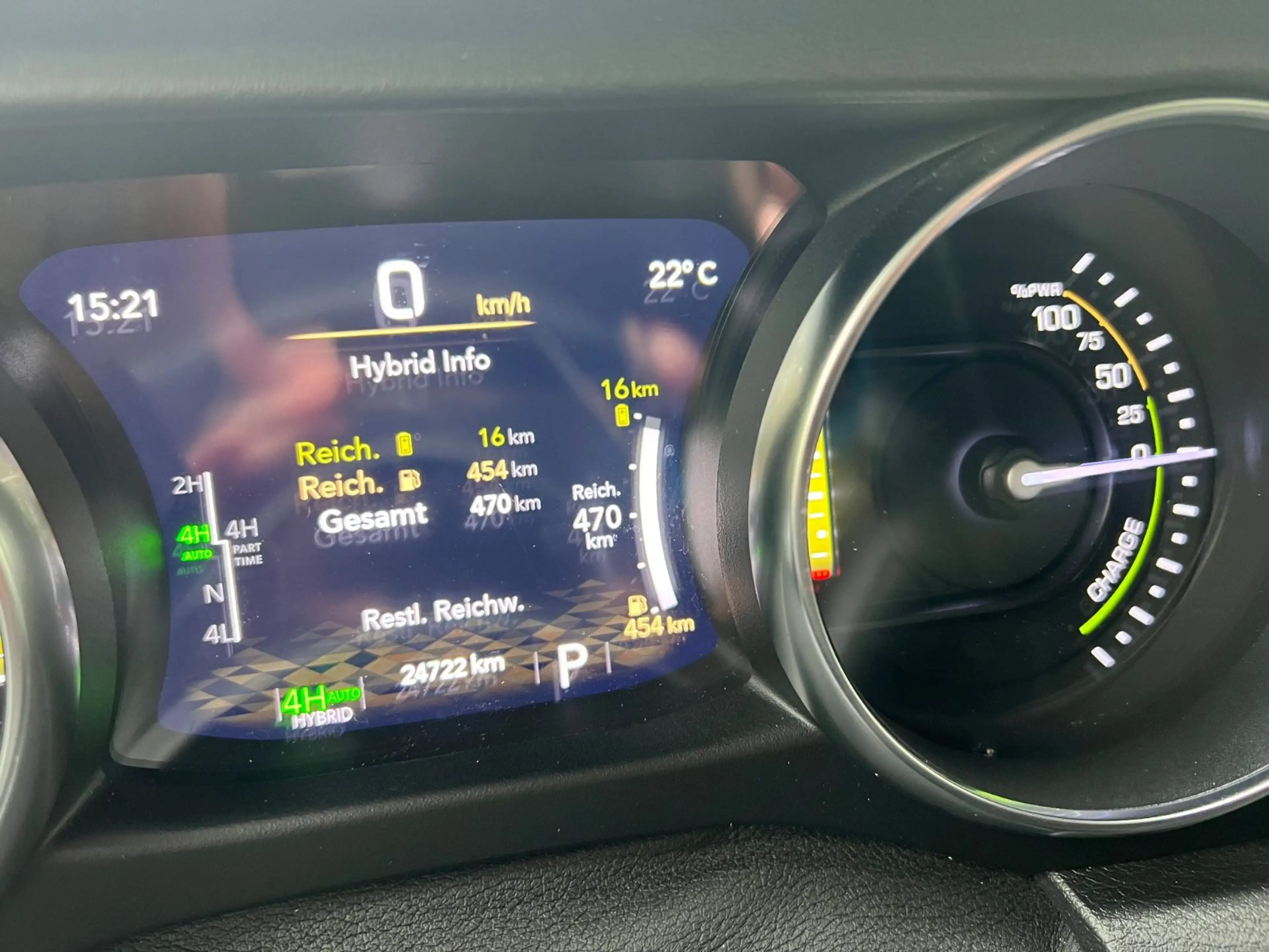 Jeep Wrangler Unlimited Plug-In Hybrid Rubicon — photo 13