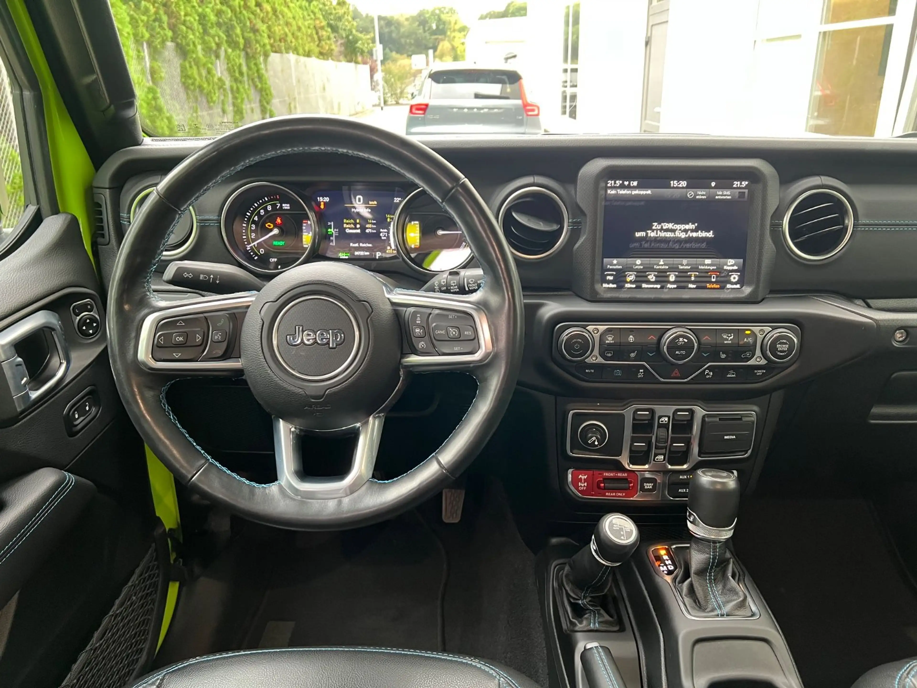 Jeep Wrangler Unlimited Plug-In Hybrid Rubicon — photo 11