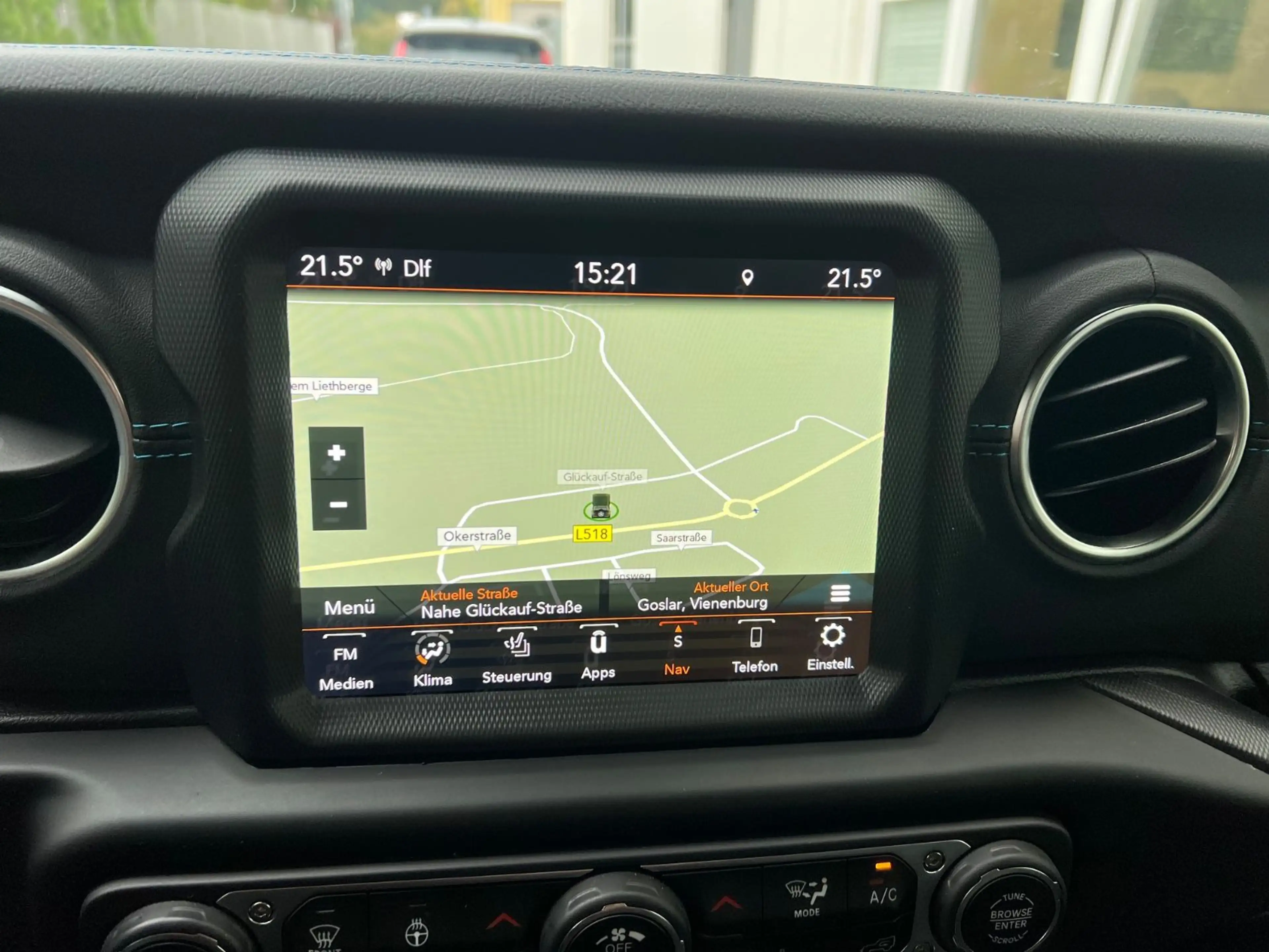 Jeep Wrangler Unlimited Plug-In Hybrid Rubicon — photo 14