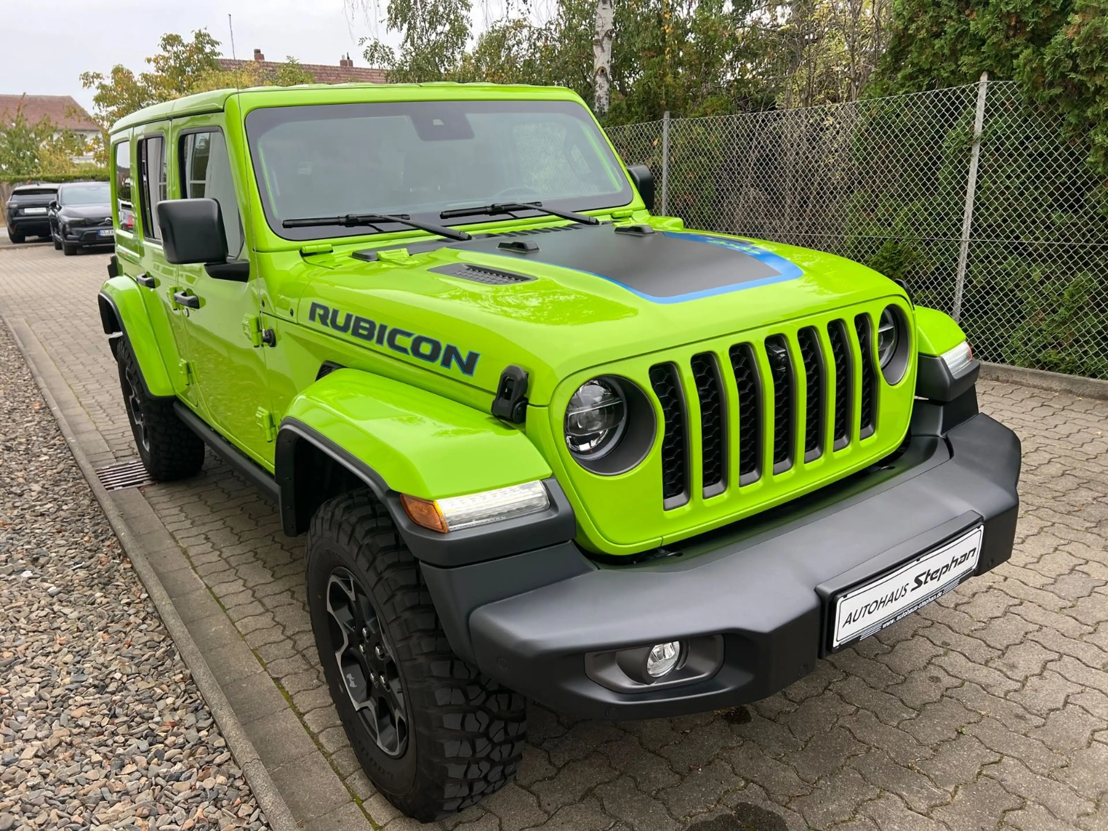 Jeep Wrangler Unlimited Plug-In Hybrid Rubicon — photo 3