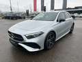 Mercedes-Benz A 200 d Kompaktlimousine AMG Line MBUX PTS Shz Zilver - thumbnail 2