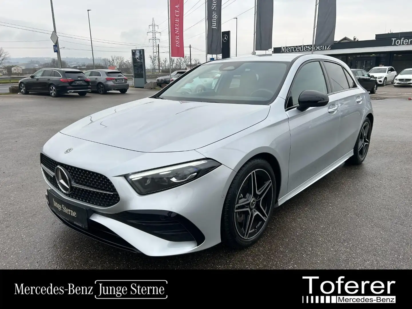 Mercedes-Benz A 200 d Kompaktlimousine AMG Line MBUX PTS Shz Zilver - 1