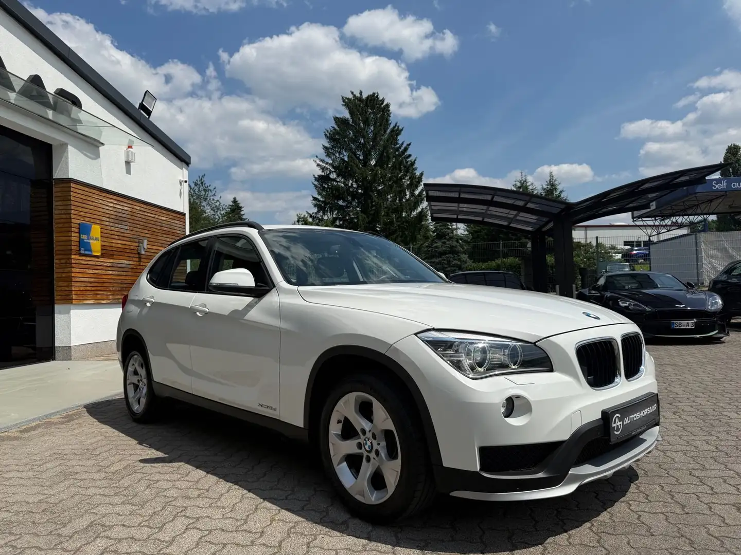 BMW X1 18 d xDrive/PDC/LEDER/SHZ Blanc - 2