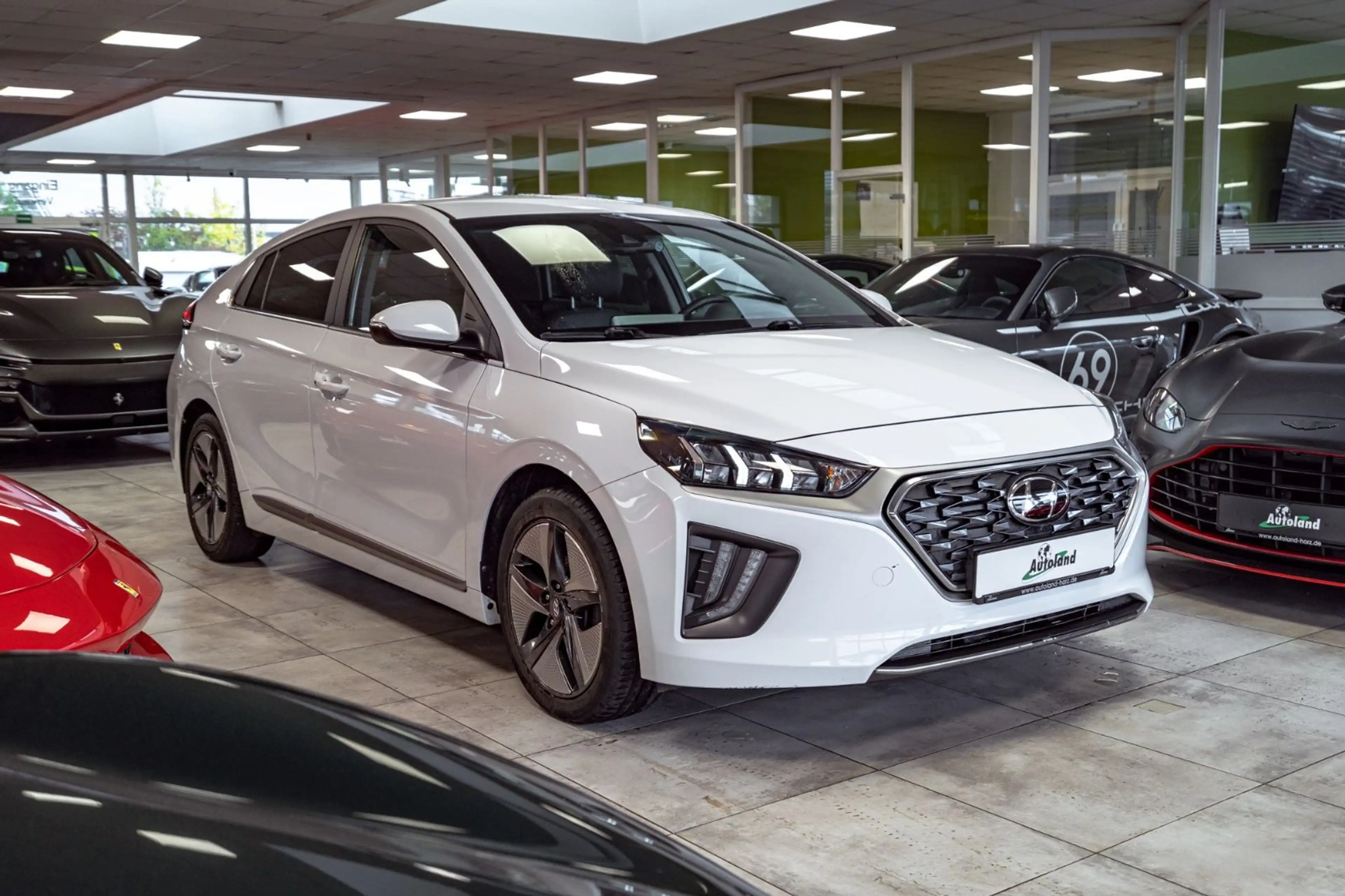 Hyundai IONIQ Ioniq Style Hybrid*CAM*SzHg*AMBIENTE*TOP* — photo 3