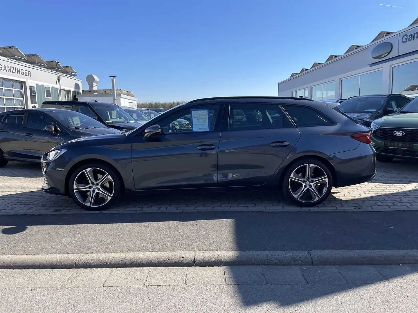 SEAT Leon Sportstourer 2.0 TDI 4Drive DSG FR, AHK+LED+NAVI+D Gris - 2