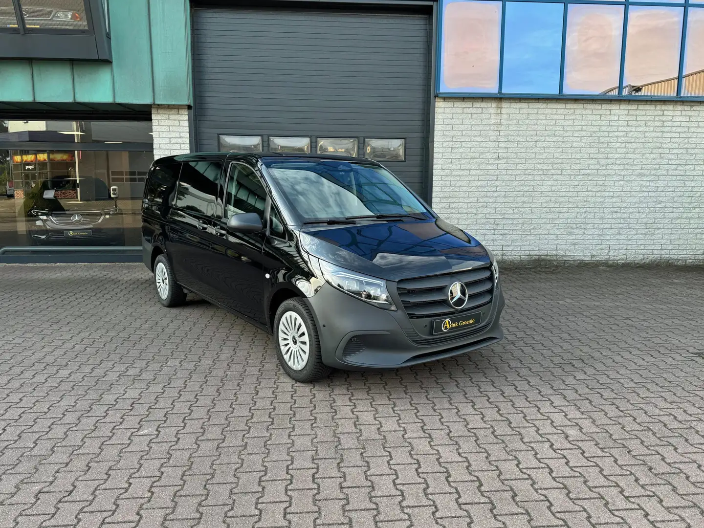 Mercedes-Benz Vito 116 L2 Pro Bpm vrij Multibeam Deuren Navigatie Sma Noir - 1