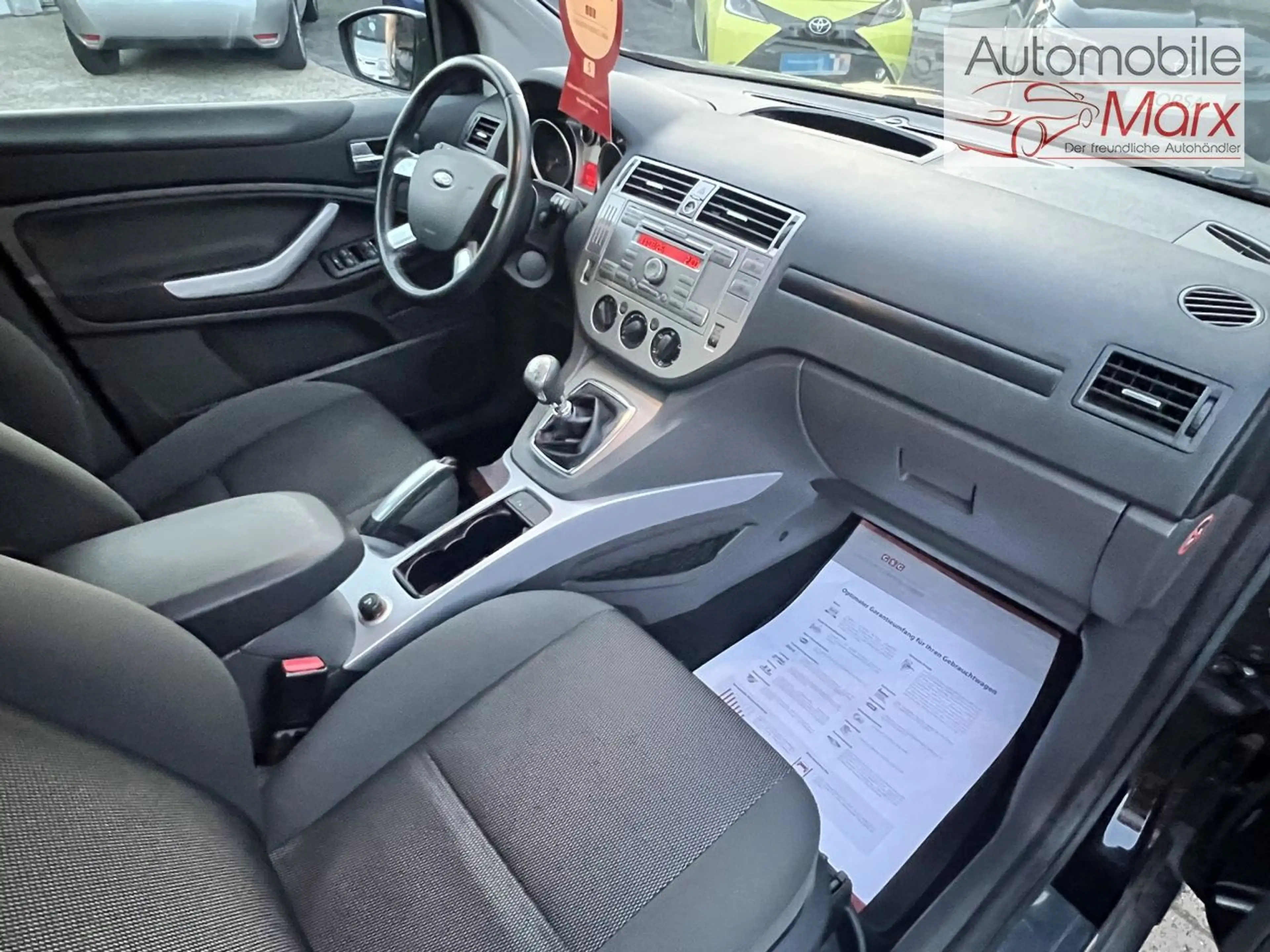 Ford Kuga Allrad,4X4,TÜV,AHK,2xPDC,Scheckheftgepflegt — photo 13