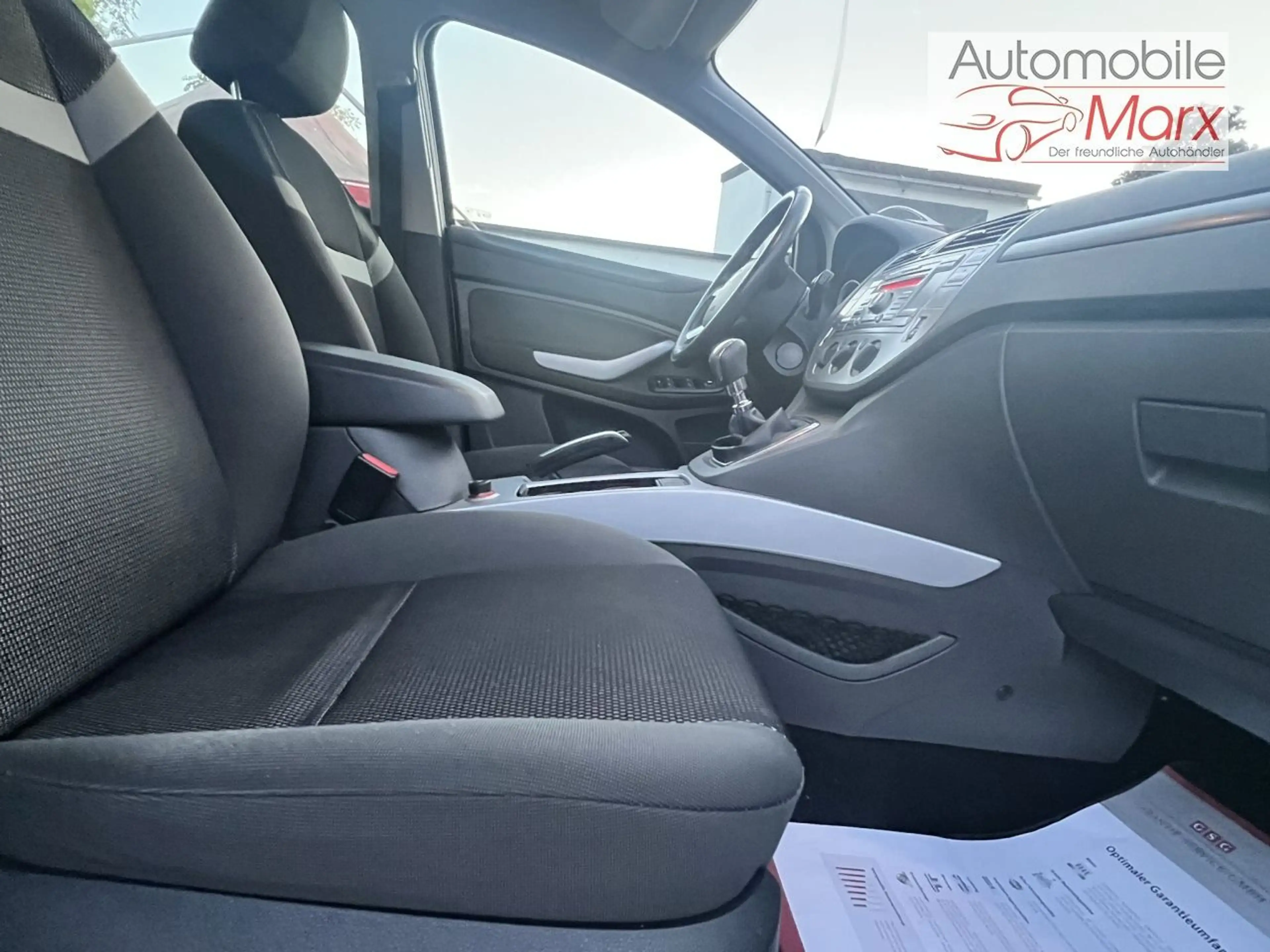 Ford Kuga Allrad,4X4,TÜV,AHK,2xPDC,Scheckheftgepflegt — photo 12