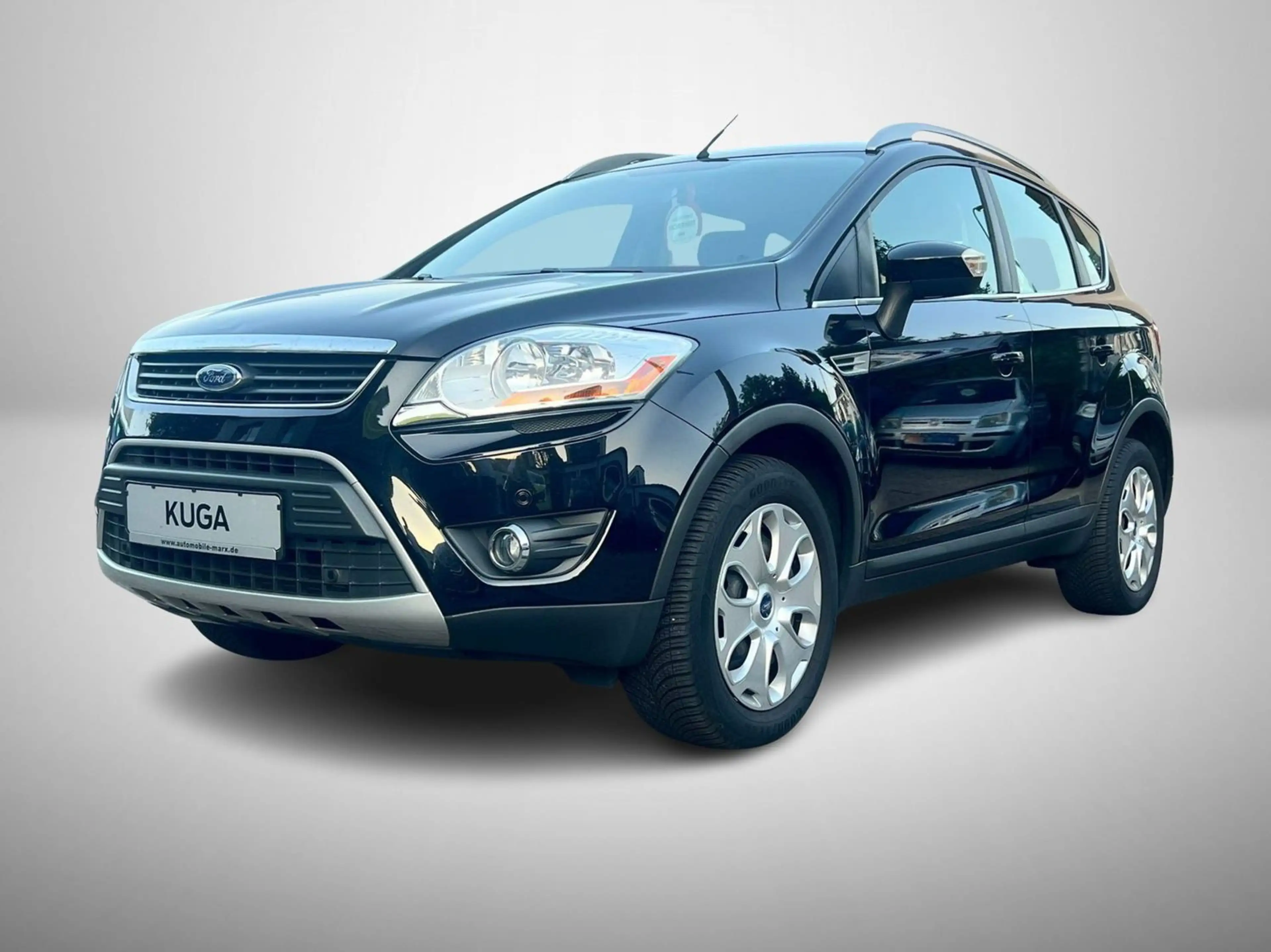 Ford Kuga Allrad,4X4,TÜV,AHK,2xPDC,Scheckheftgepflegt — photo 2