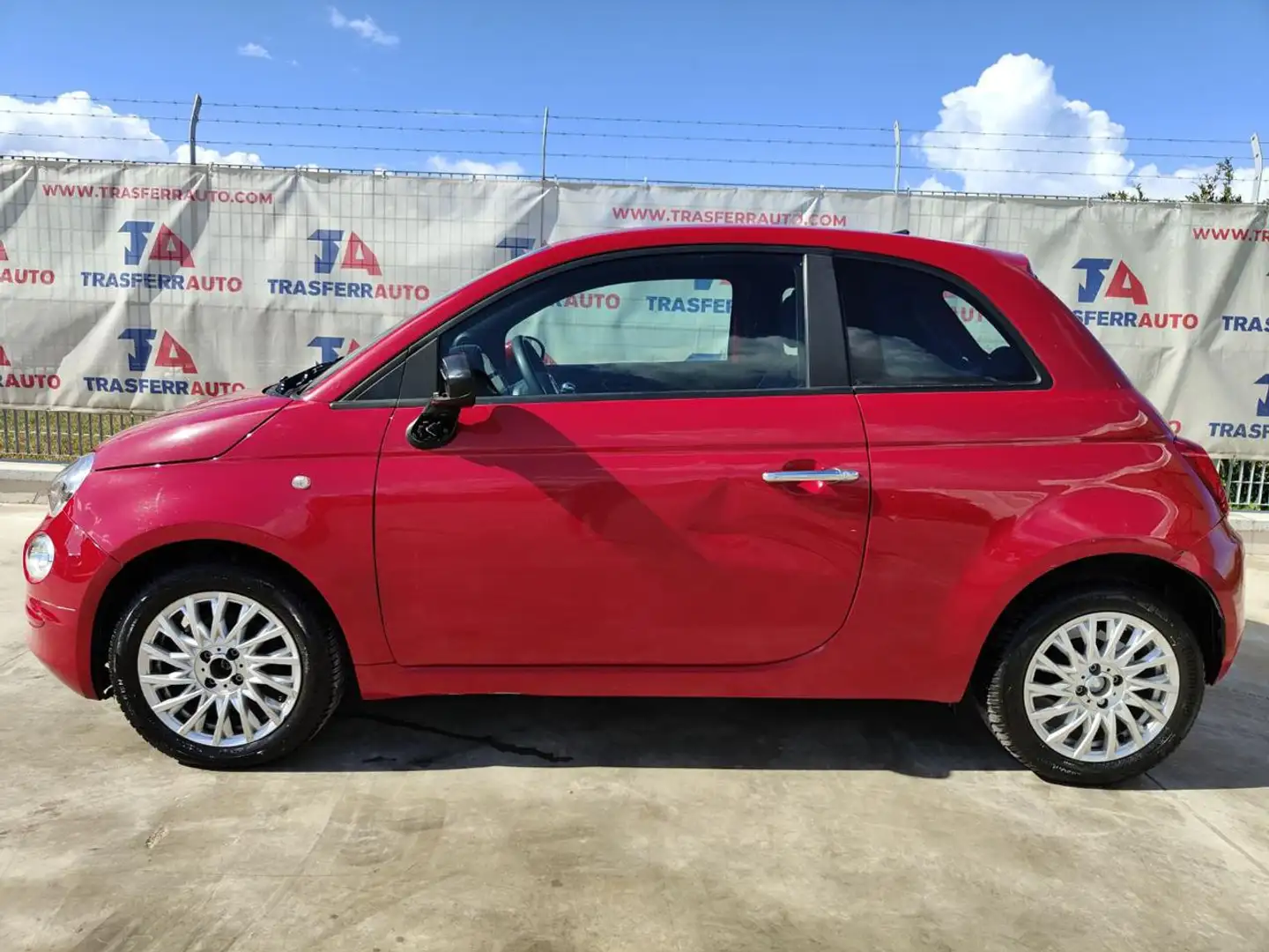 Fiat 500 1.0 Hybrid Lounge Rouge - 2
