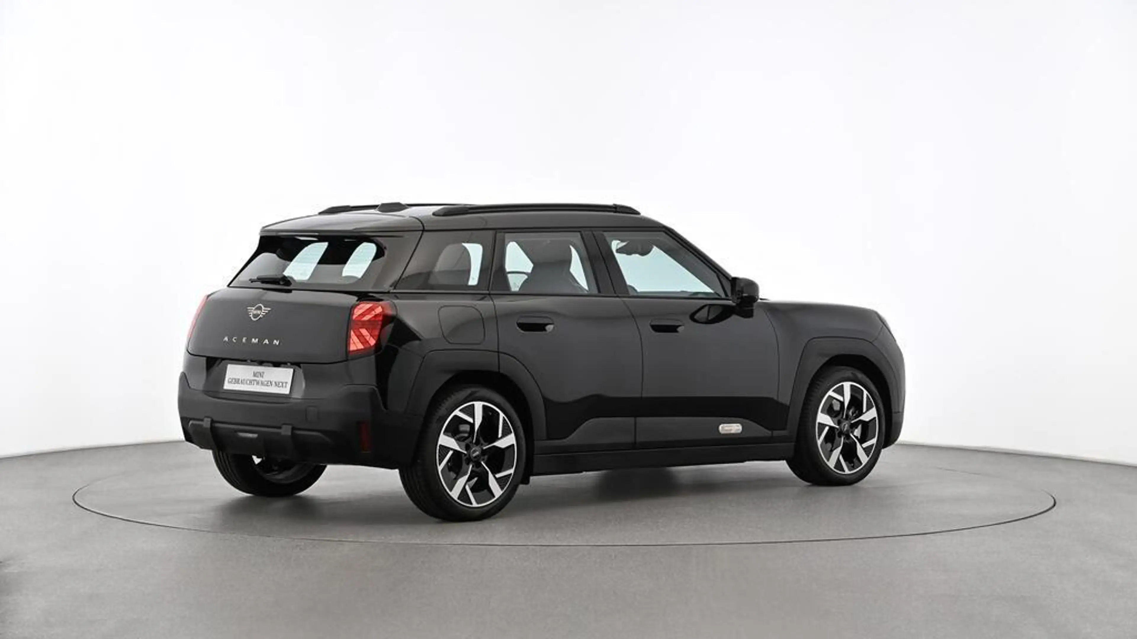 MINI Aceman Classic Trim — photo 7