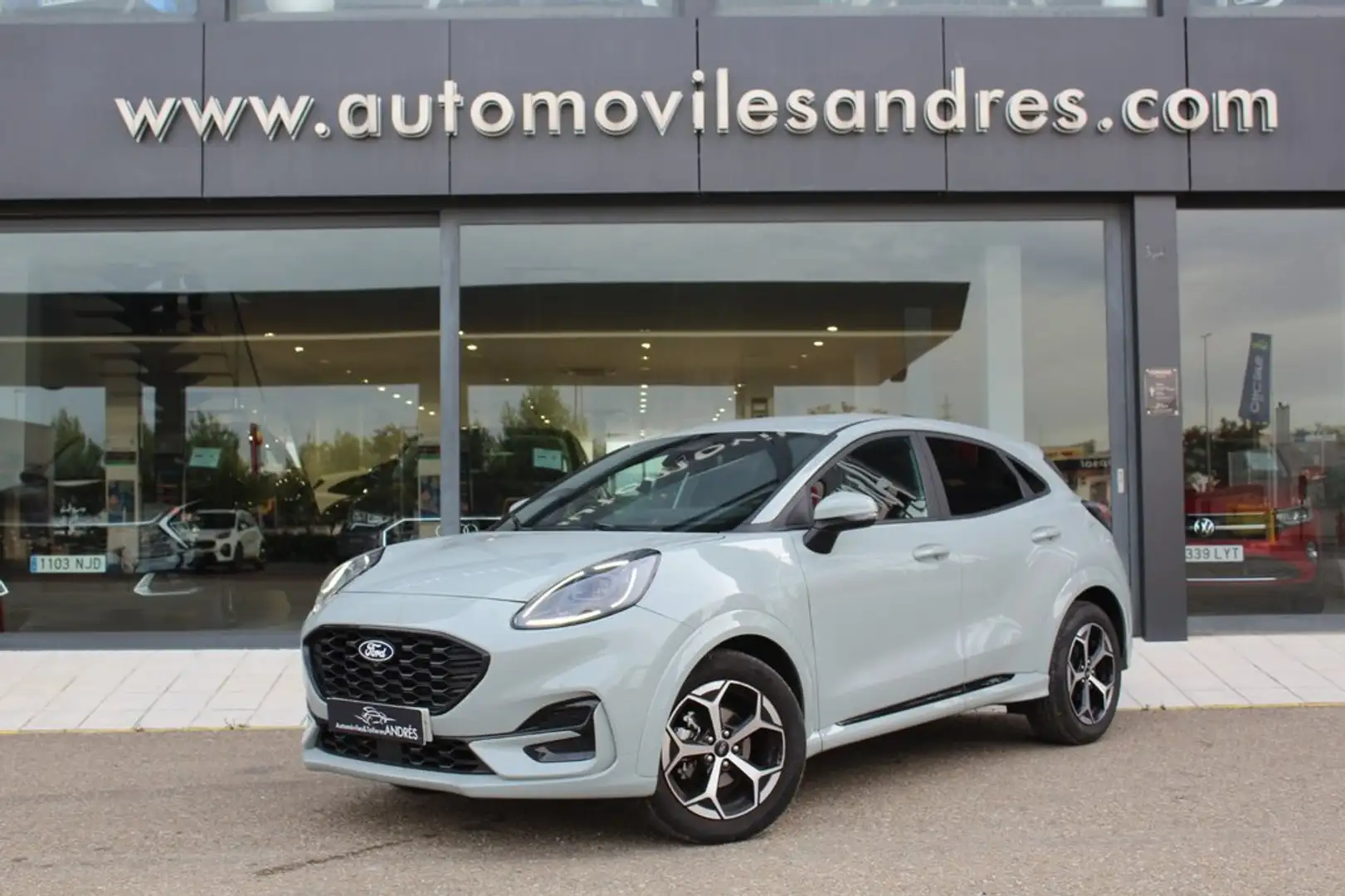 Ford Puma 1.0 EcoBoost 155cv ST-Line MHEV Auto Gris - 1