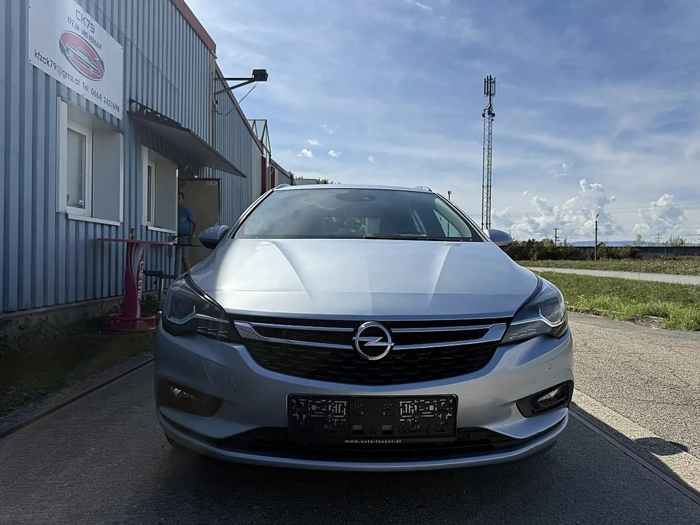 Opel Astra K 1.4 ECOTEC Innovation Start/Stop (EURO 6d- Silber - 2