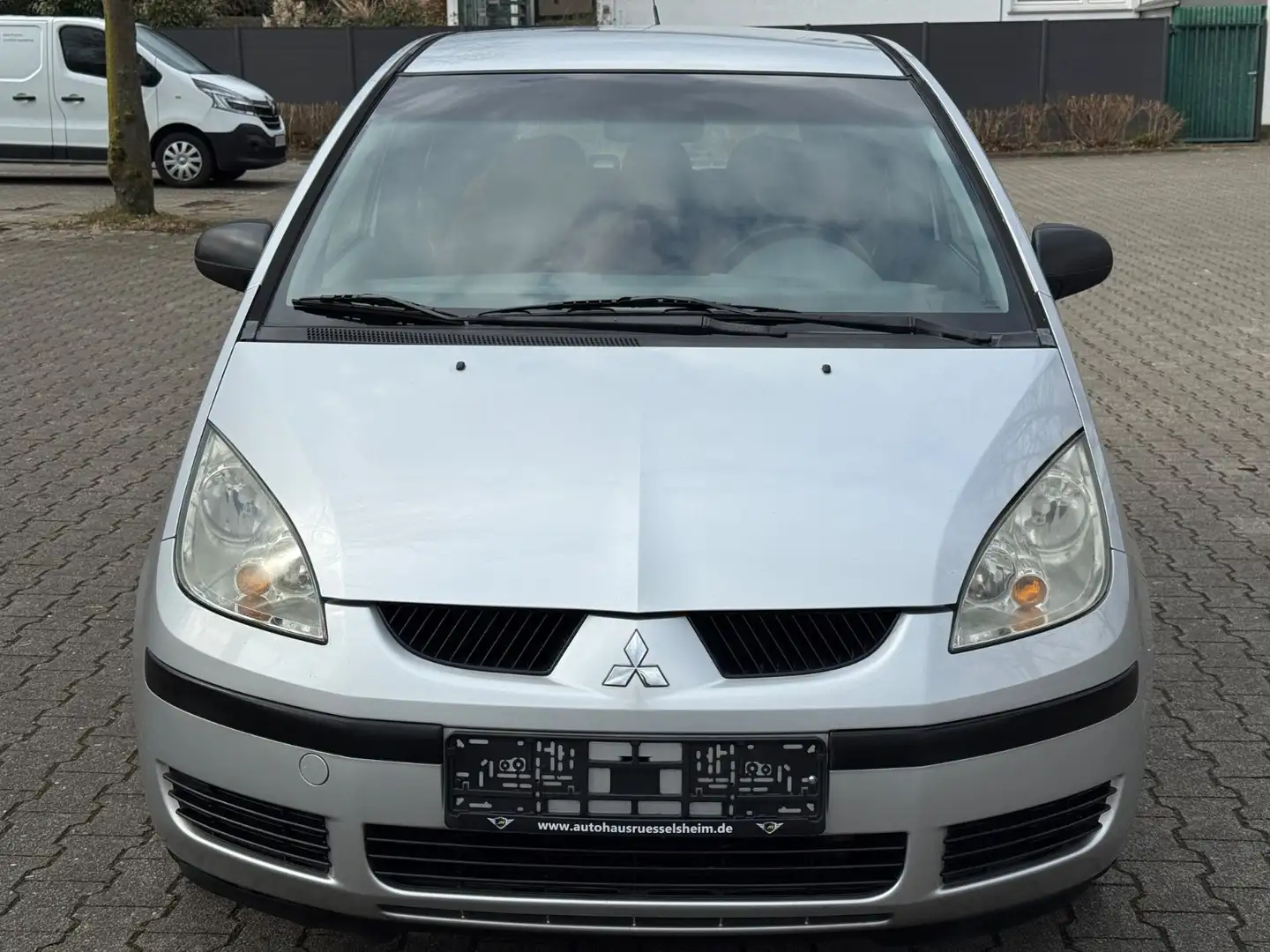 Mitsubishi Colt CZ3 Lim. 5-trg. 1.3 Invite*KLIMA*TÜV/NEU* Argintiu - 2