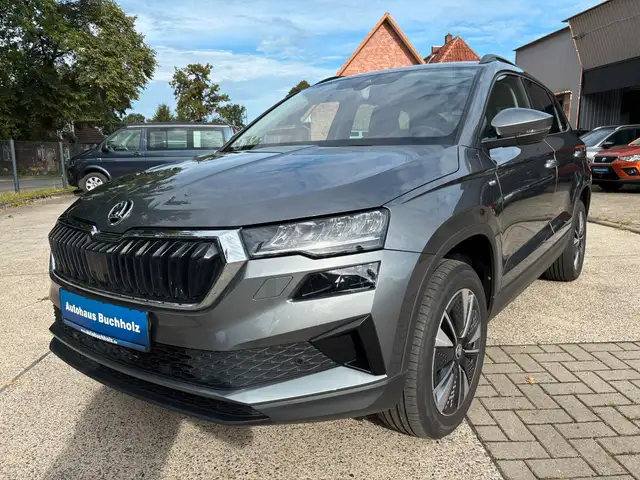 Skoda Karoq Ambition Tour 1.5 TSI DSG*ACC*Navi*Travel