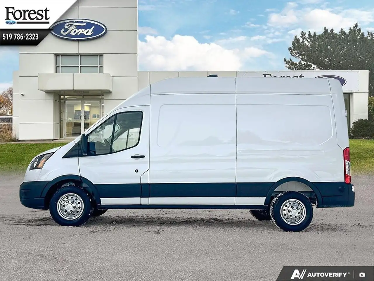 Ford Transit Cargo Van снимка Ford Transit Cargo Van