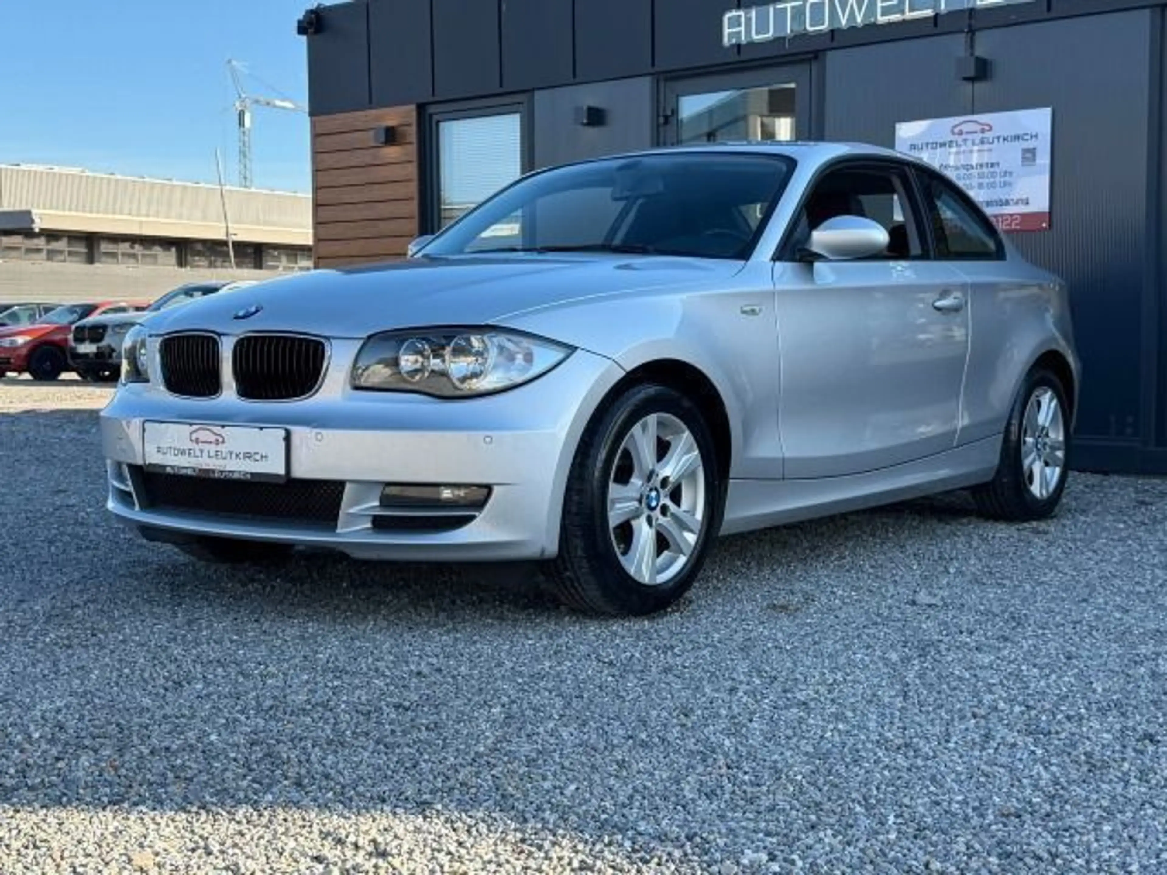 BMW 120 BMW 120D Coupe TÜV NEU 1.HAND PDC VOLL SERV. — photo 2