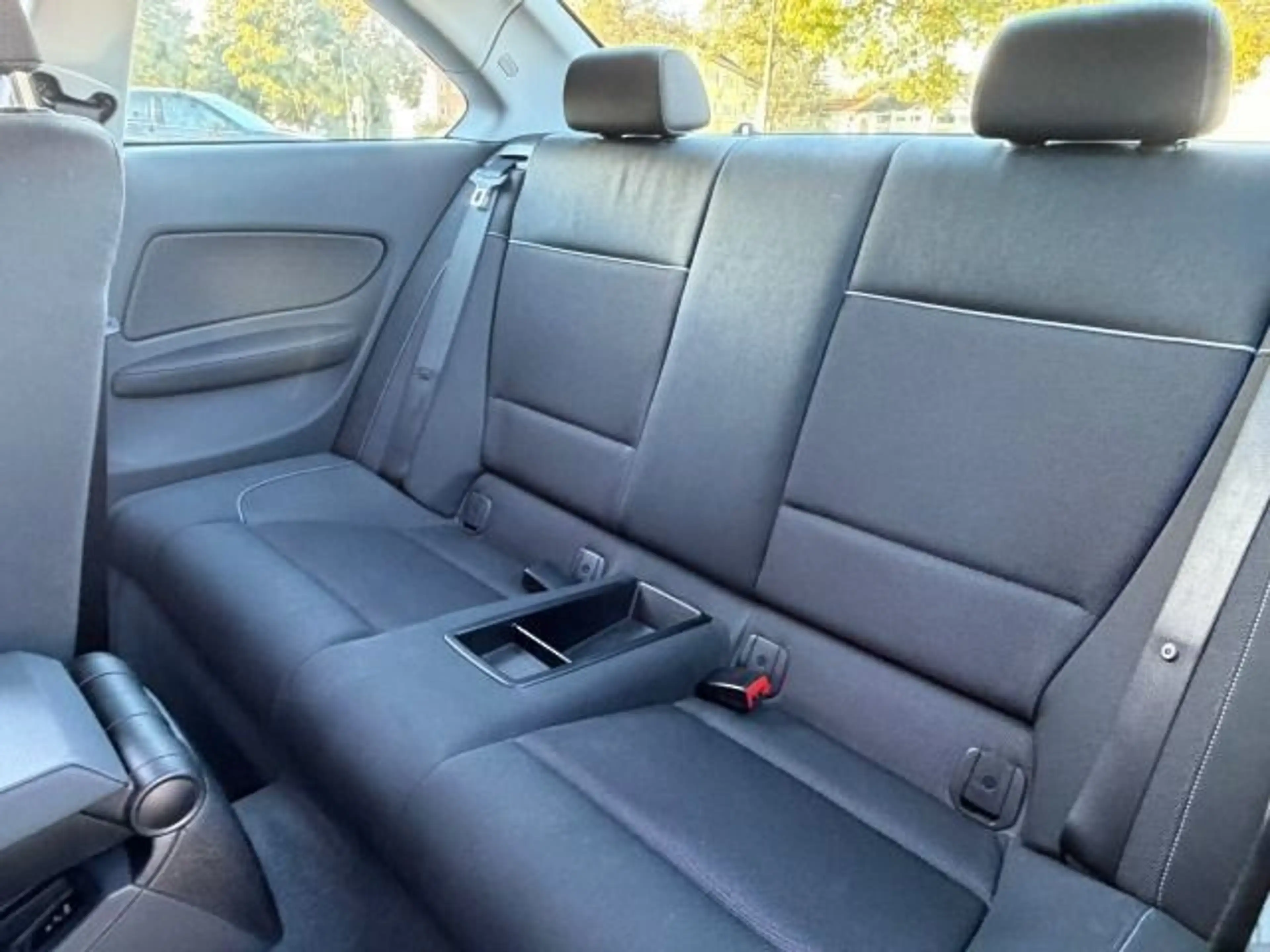 BMW 120 BMW 120D Coupe TÜV NEU 1.HAND PDC VOLL SERV. — photo 10