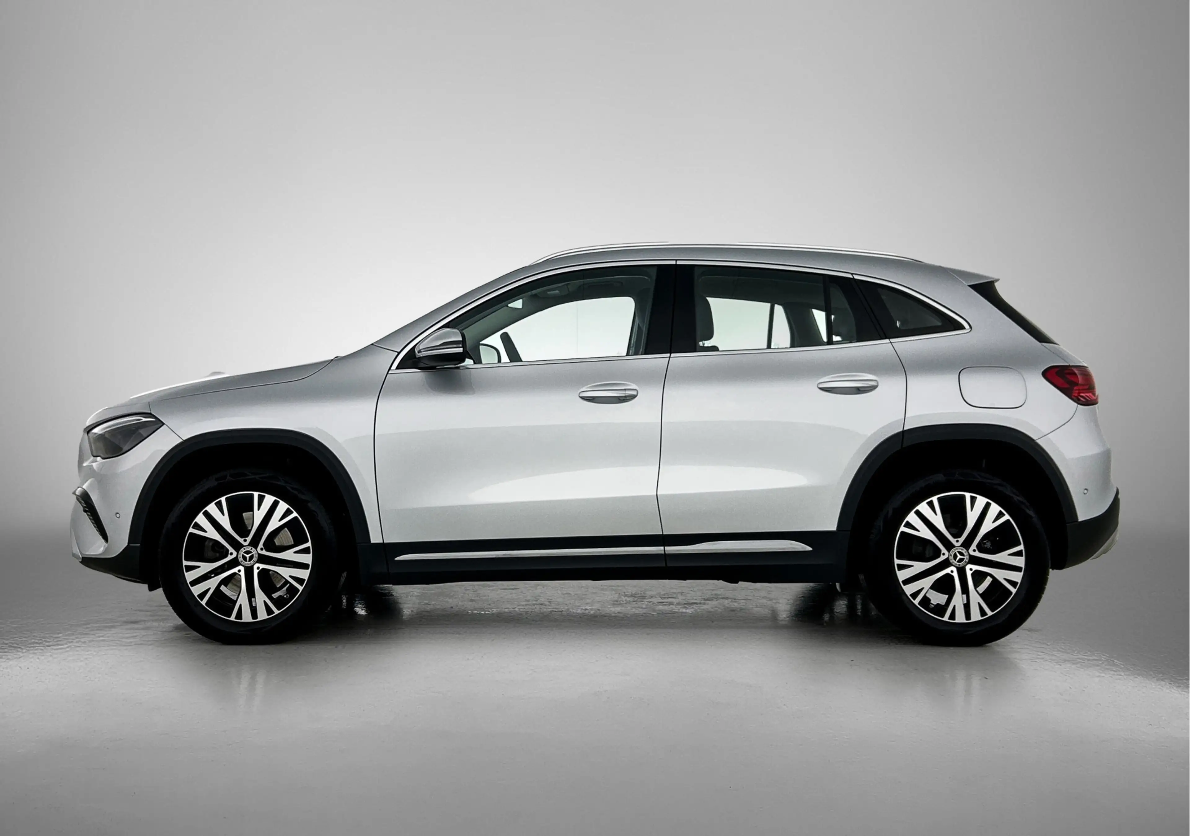 Mercedes-Benz GLA 250 e Business Line | Stoelverwarming | Elektrische Ac — photo 3