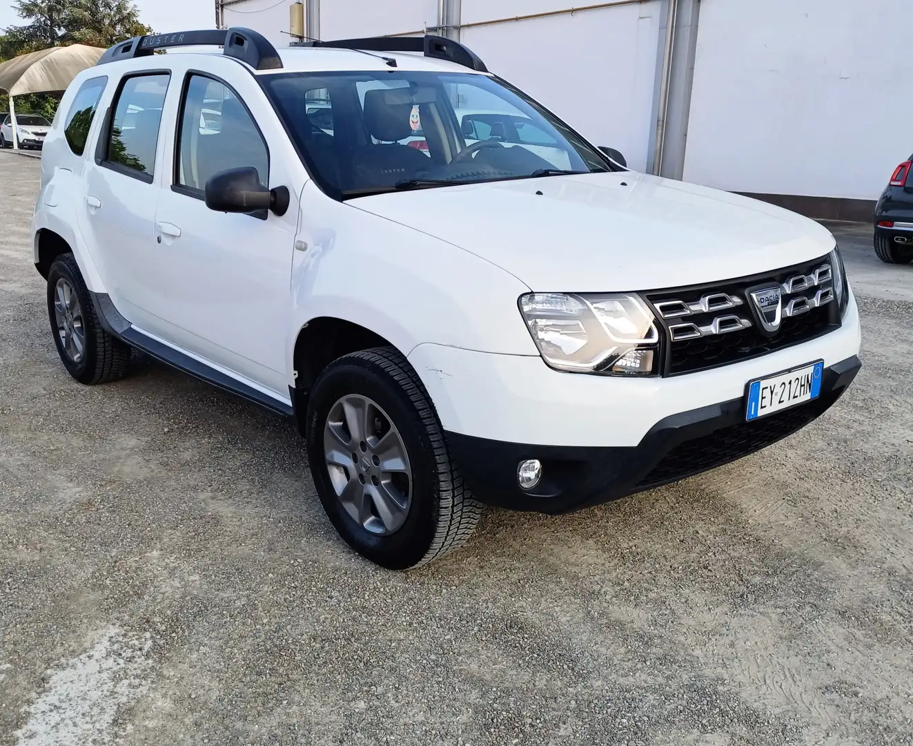 Dacia Duster Duster 1.6 Laureate Gpl 4x2 105cv Bianco - 1