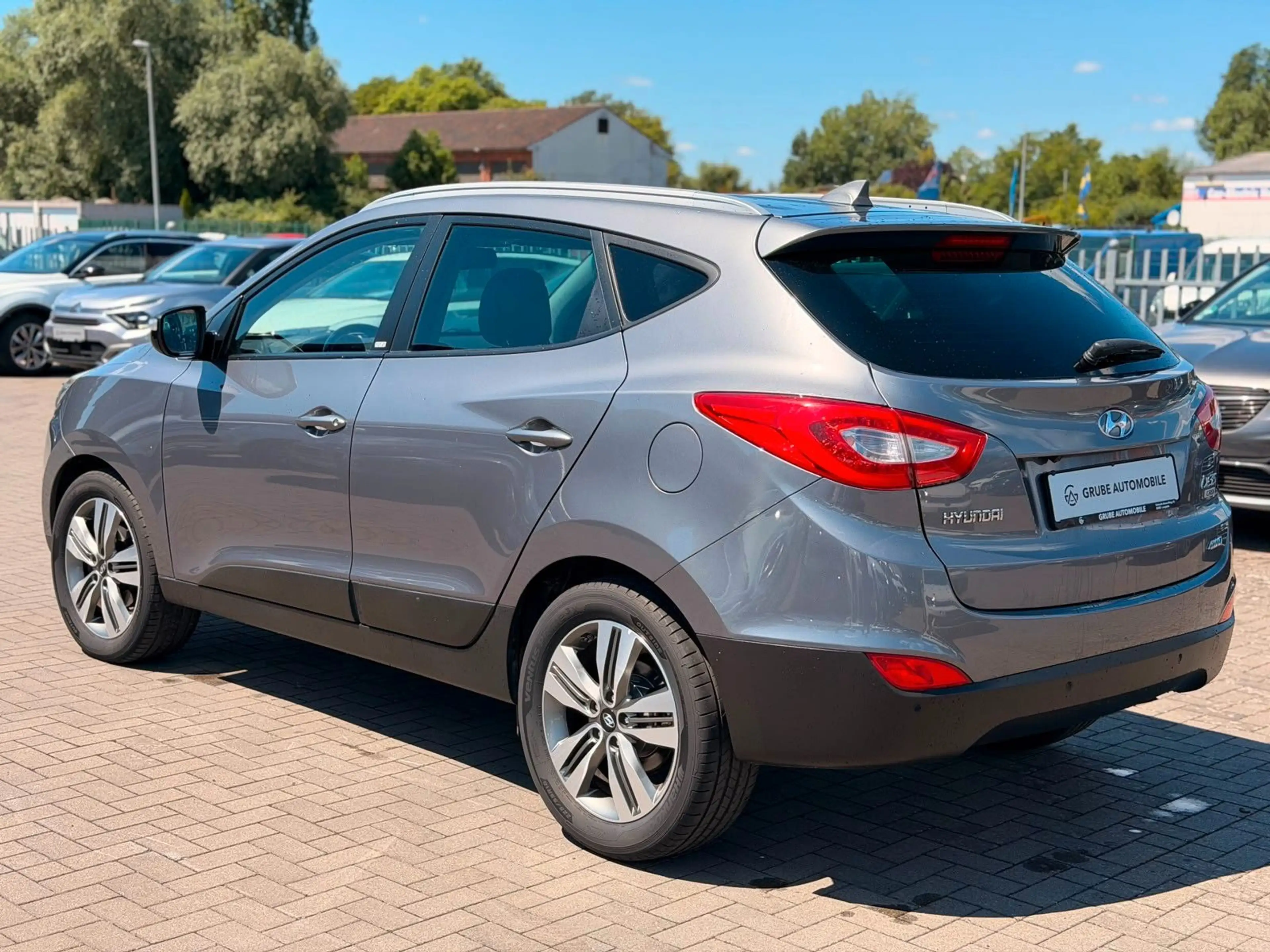 Hyundai iX35 Style/GO AWD AUTOMATIK*XENON*NAV*SHZ*CAM — photo 4