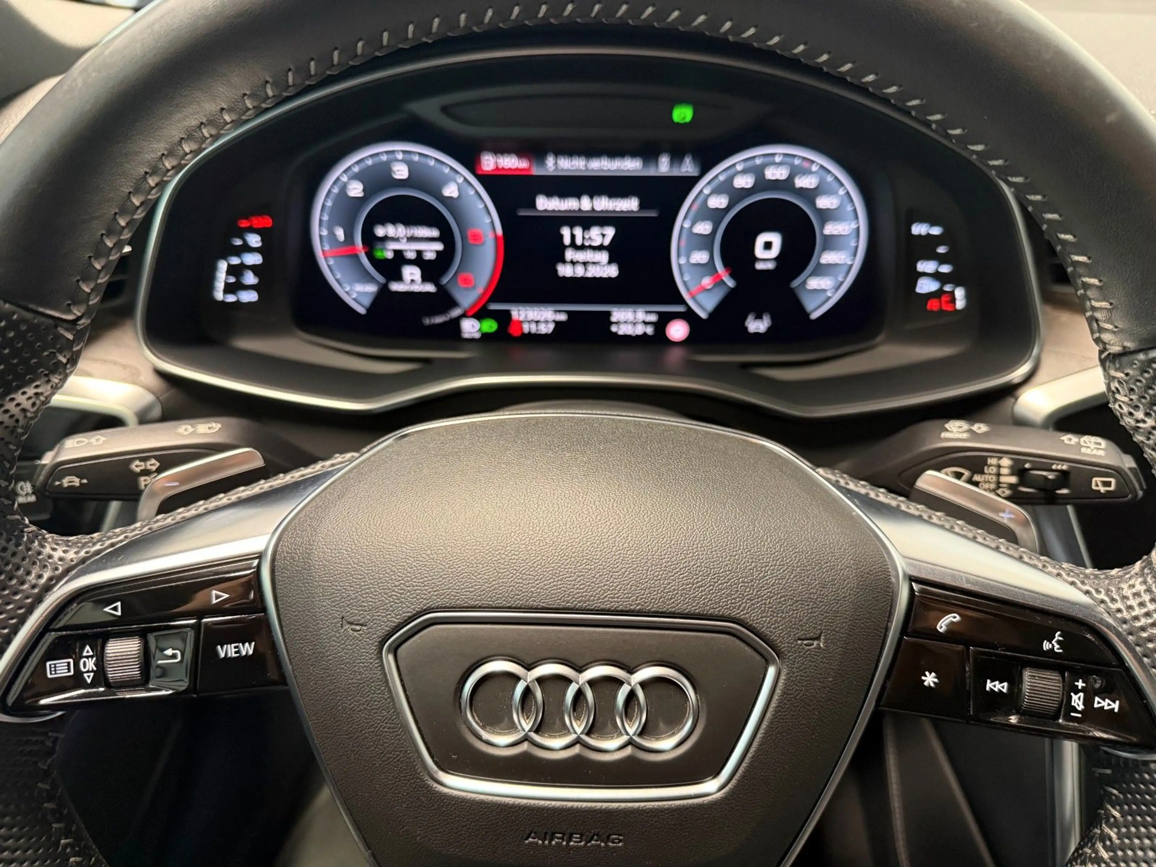 Audi A6 Avant 50 TDI quattro sport 3x S-line AHK Pano — photo 14