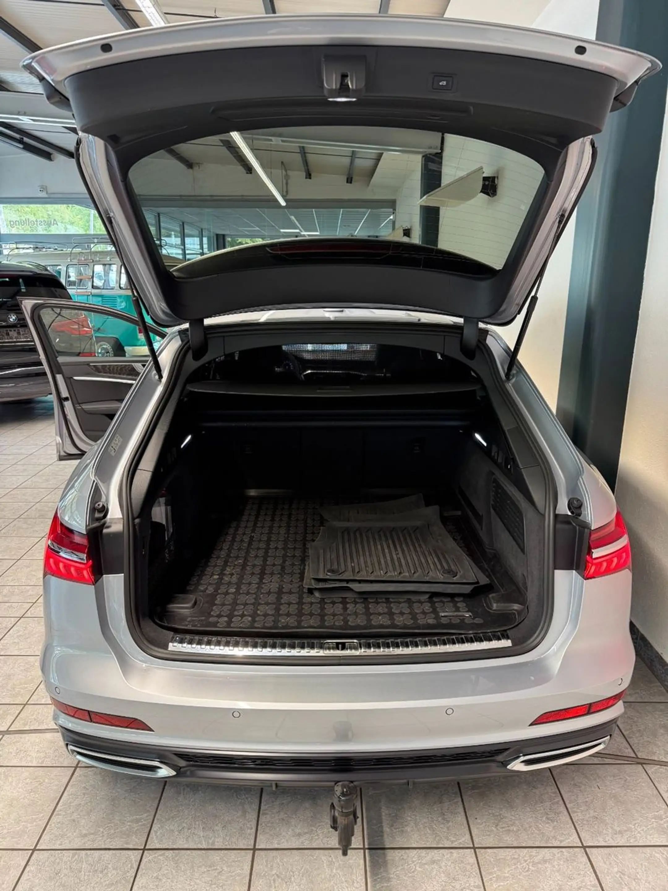 Audi A6 Avant 50 TDI quattro sport 3x S-line AHK Pano — photo 5
