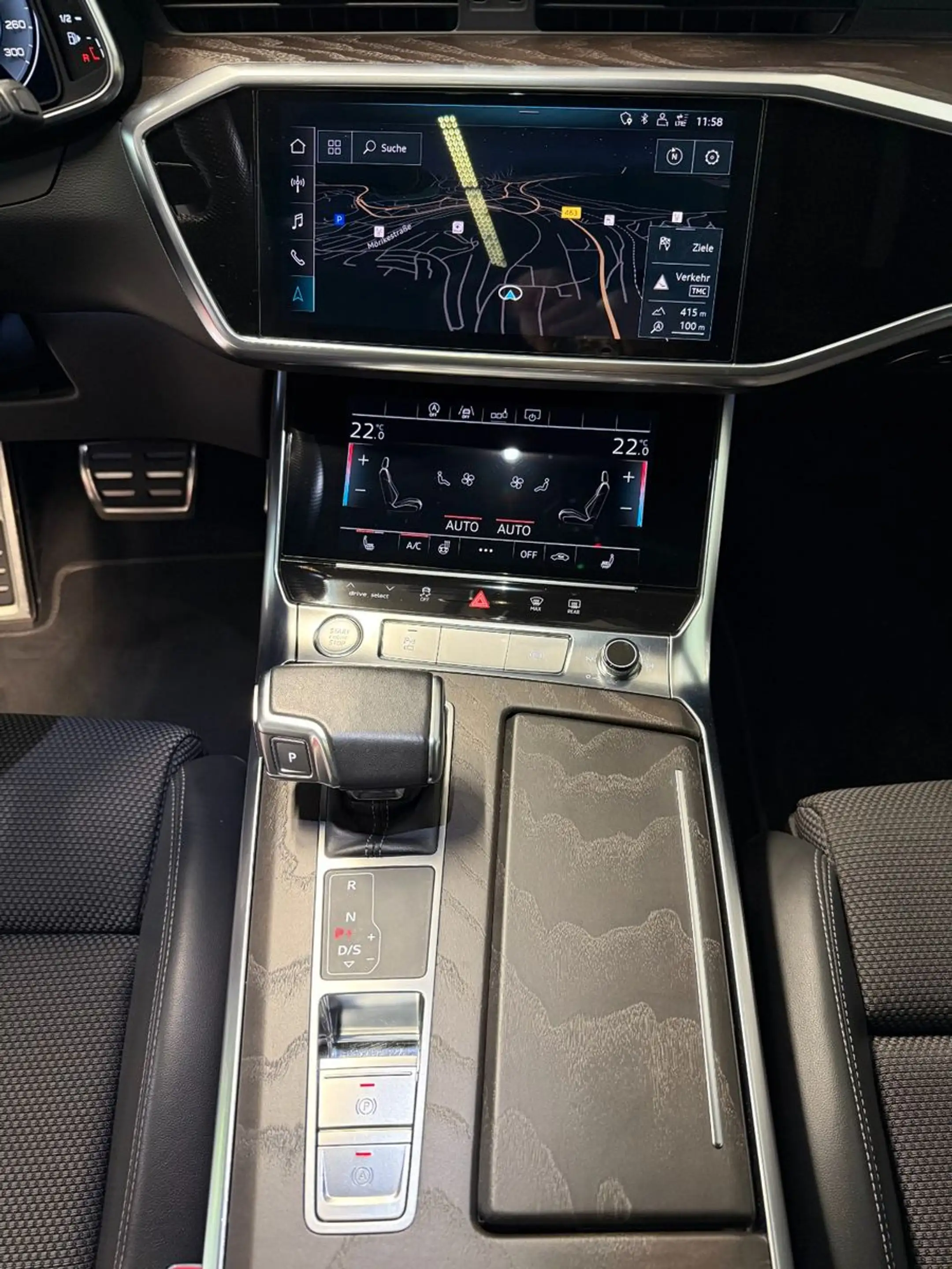 Audi A6 Avant 50 TDI quattro sport 3x S-line AHK Pano — photo 13