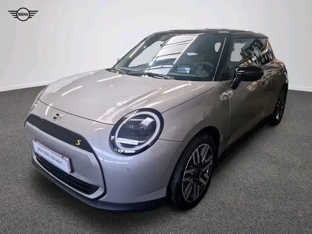 MINI Cooper SE Classic Trim