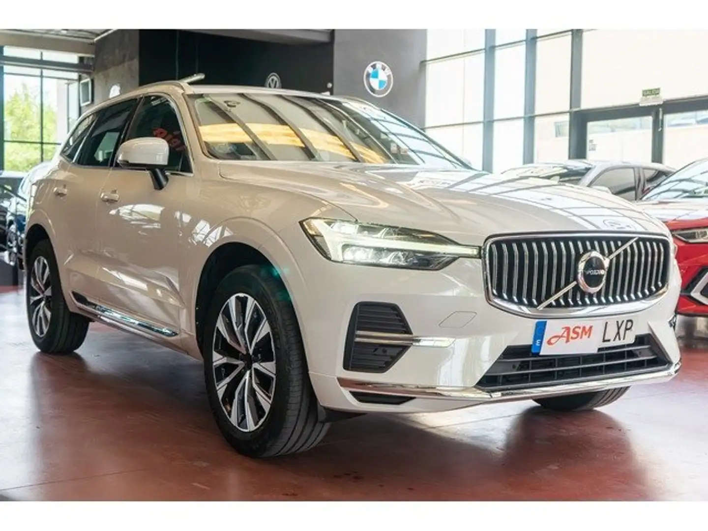 Volvo XC60 B4 Plus Bright AWD Aut. Blanco - 2