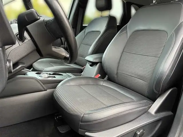 Ford Kuga view 16