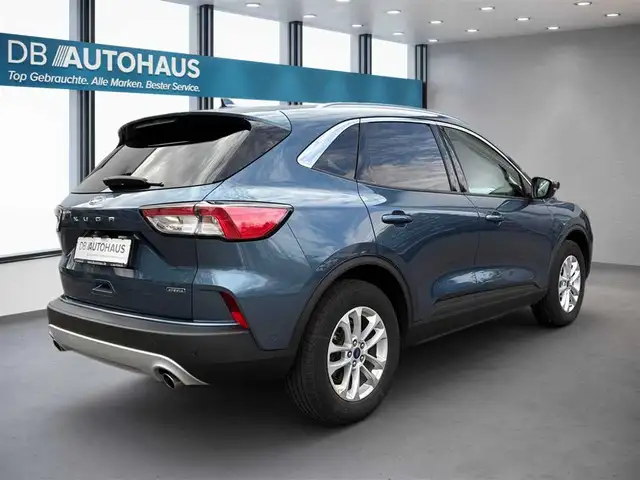 Ford Kuga view 4
